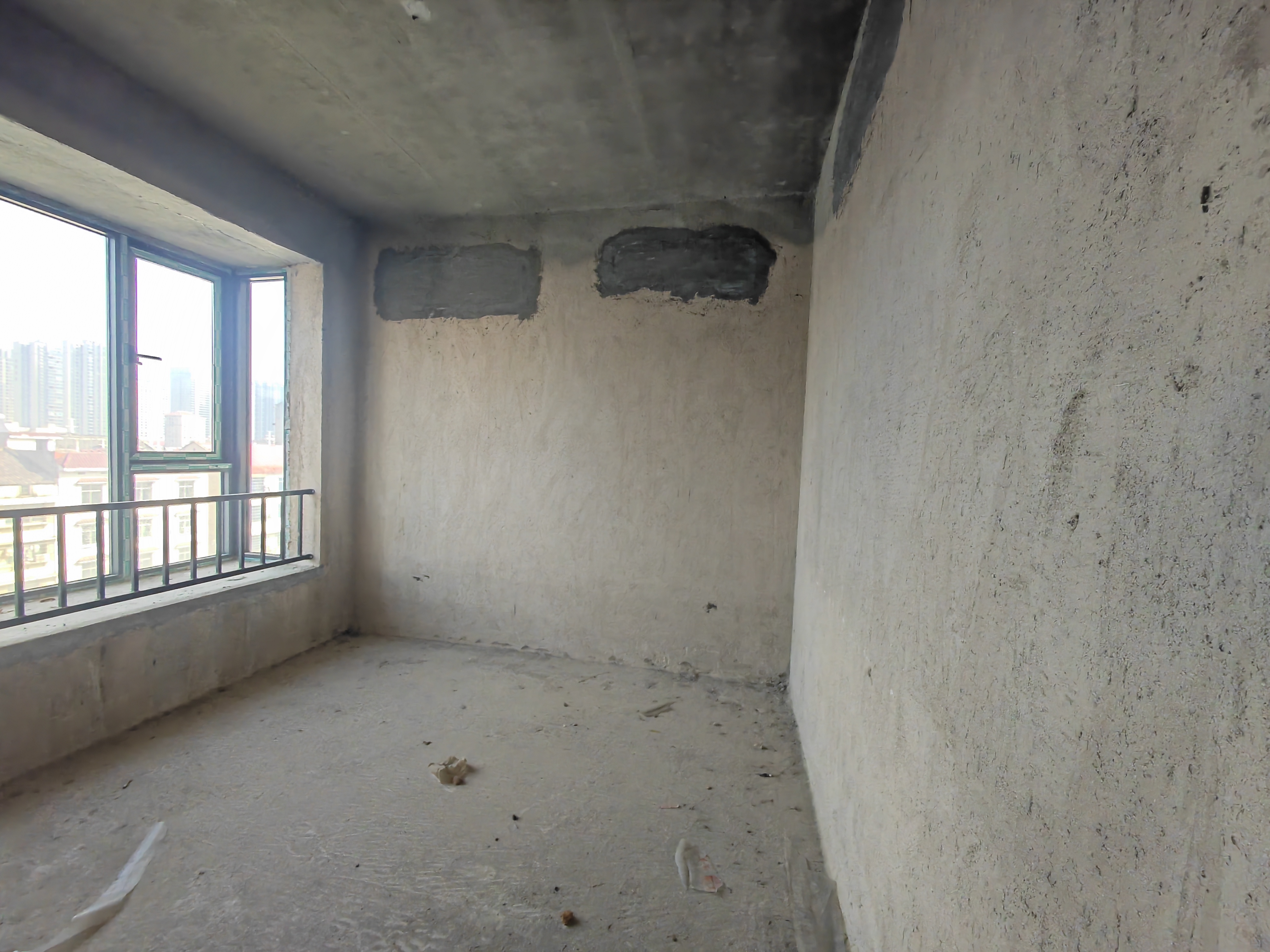 万顺康庭 4室2厅2卫 62.8万 万顺康庭 4室2厅2卫 62.8万客厅