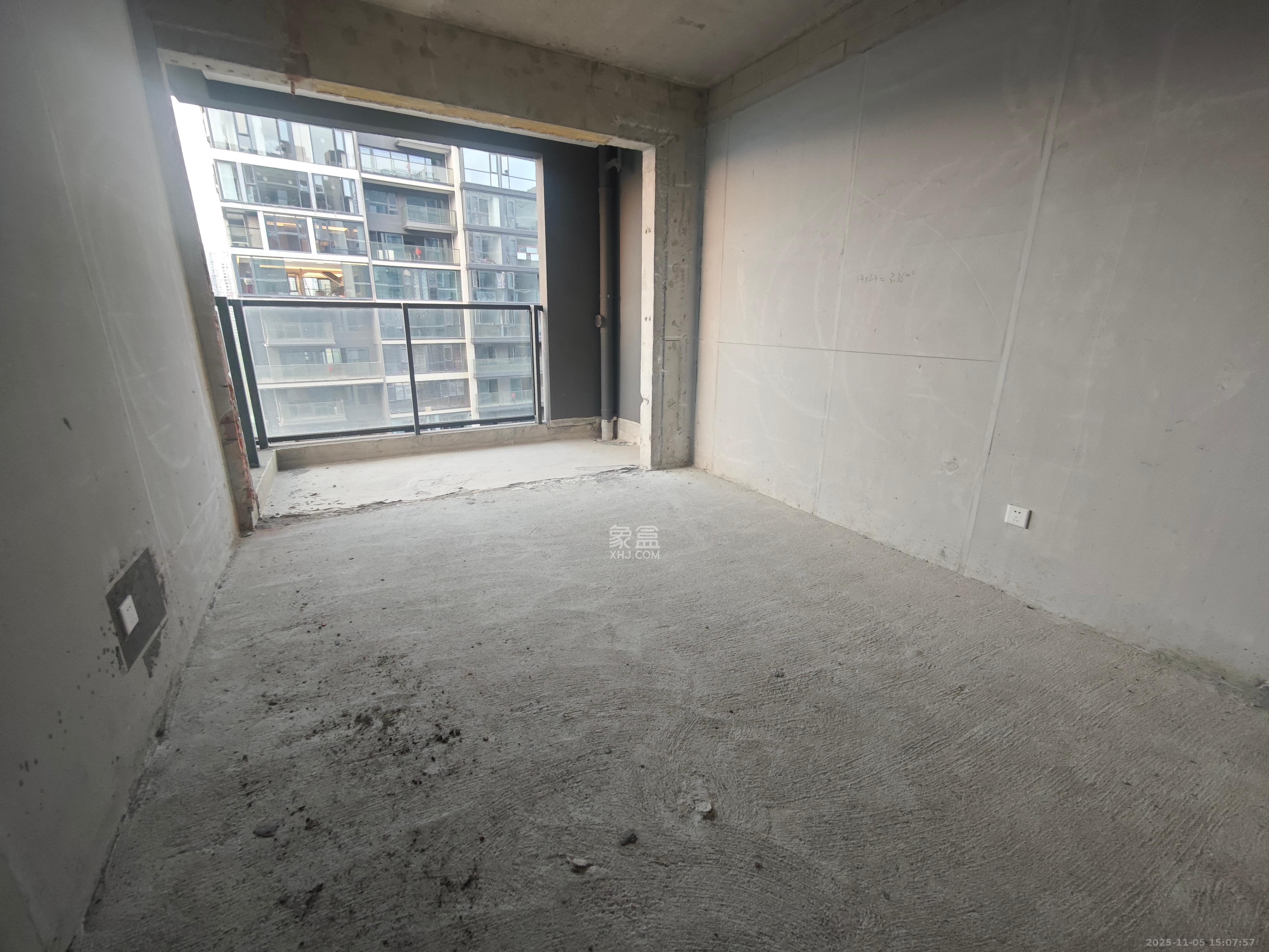 新城明昱东方  4室2厅2卫    4500.0元/月室内图