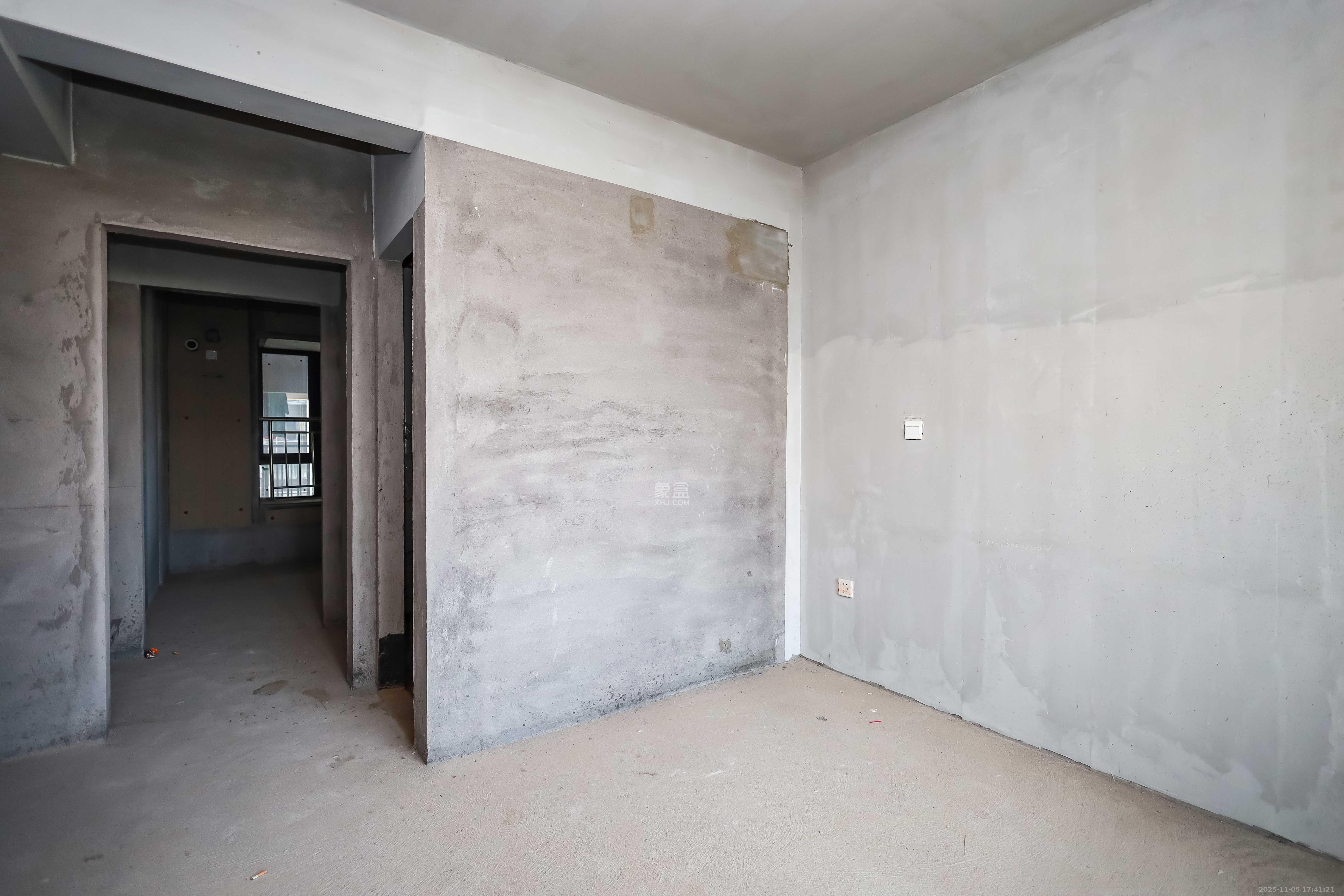 金侨风华府  3室2厅2卫    88.0万卧室