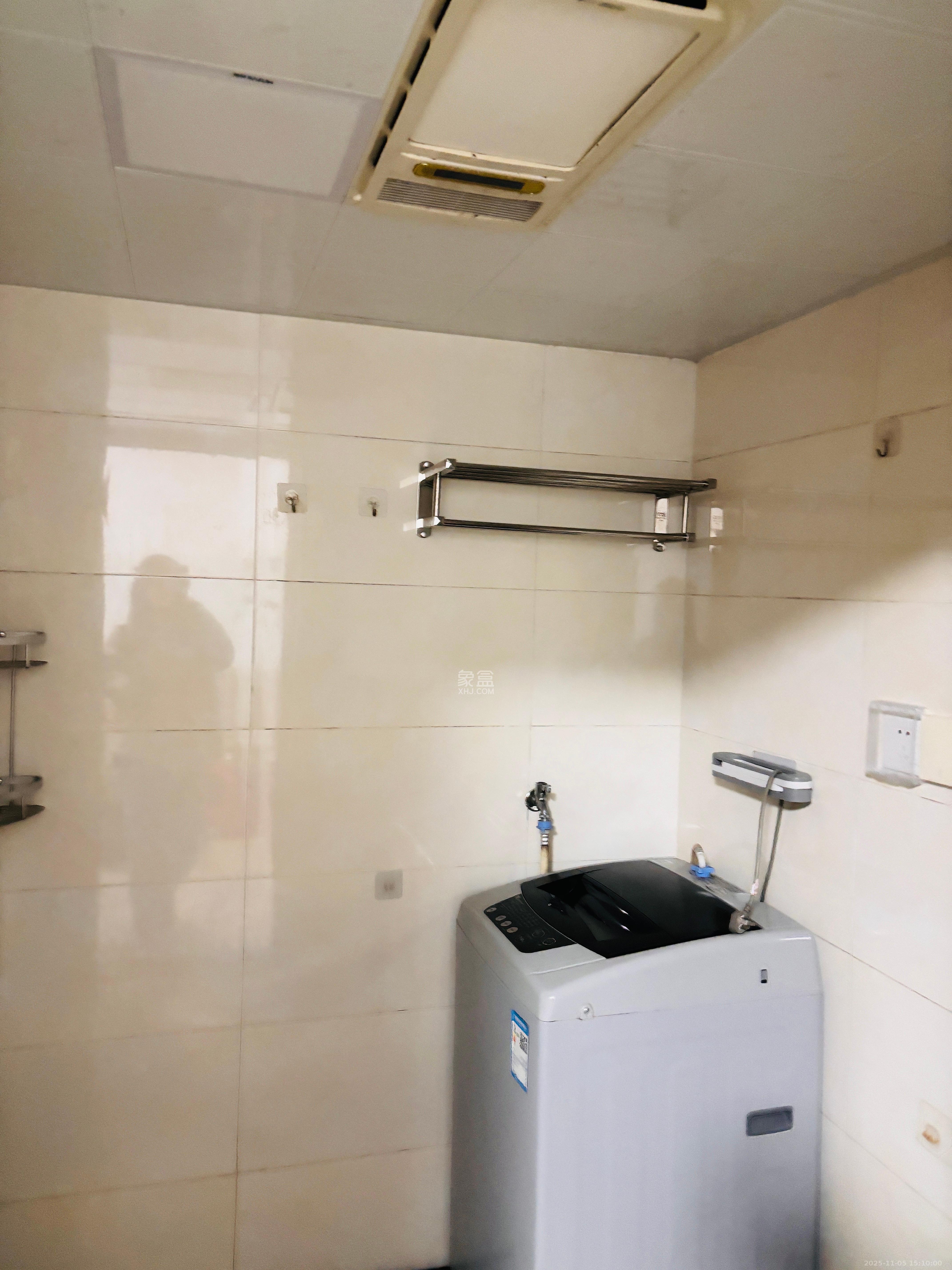 和康园小区 1室1厅1卫 1300.0元/月 和康园小区 1室1厅1卫 1300.0元/月室内图