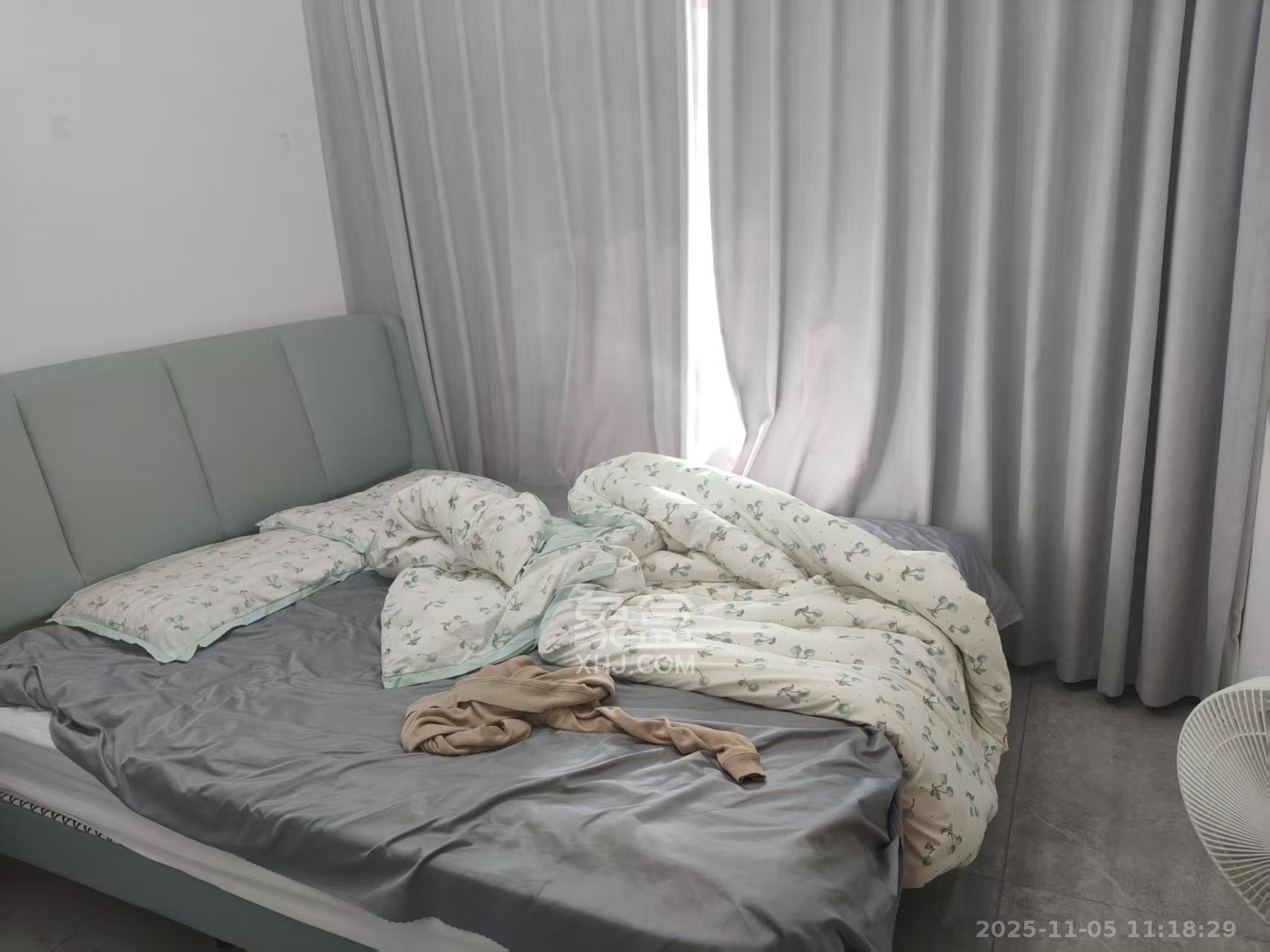 和润园三期 2室2厅1卫 2500.0元/月 和润园三期 2室2厅1卫 2500.0元/月室内图