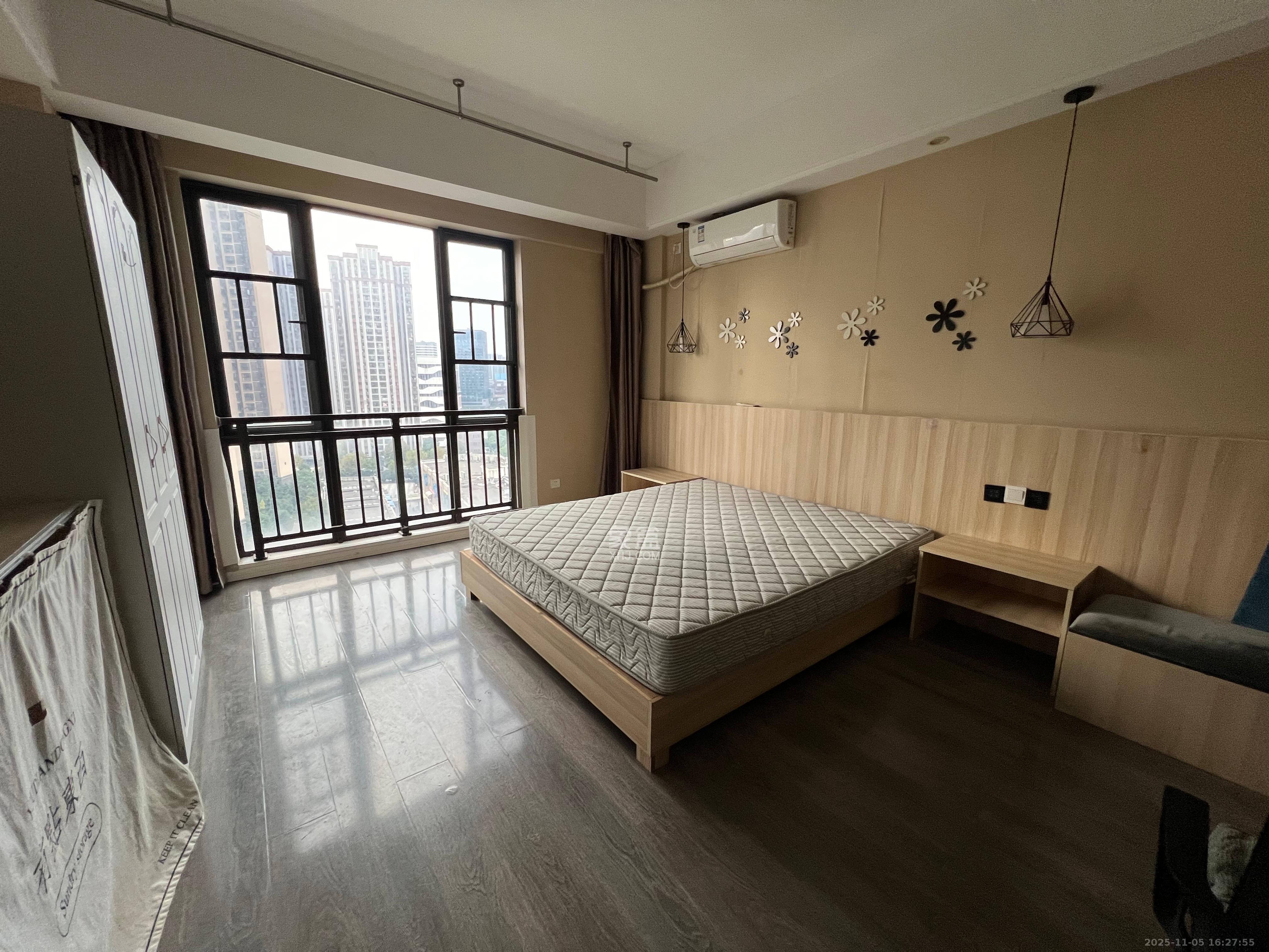 梅溪鑫苑名家 1室1厅1卫 1300.0元/月 梅溪鑫苑名家 1室1厅1卫 1300.0元/月室内图