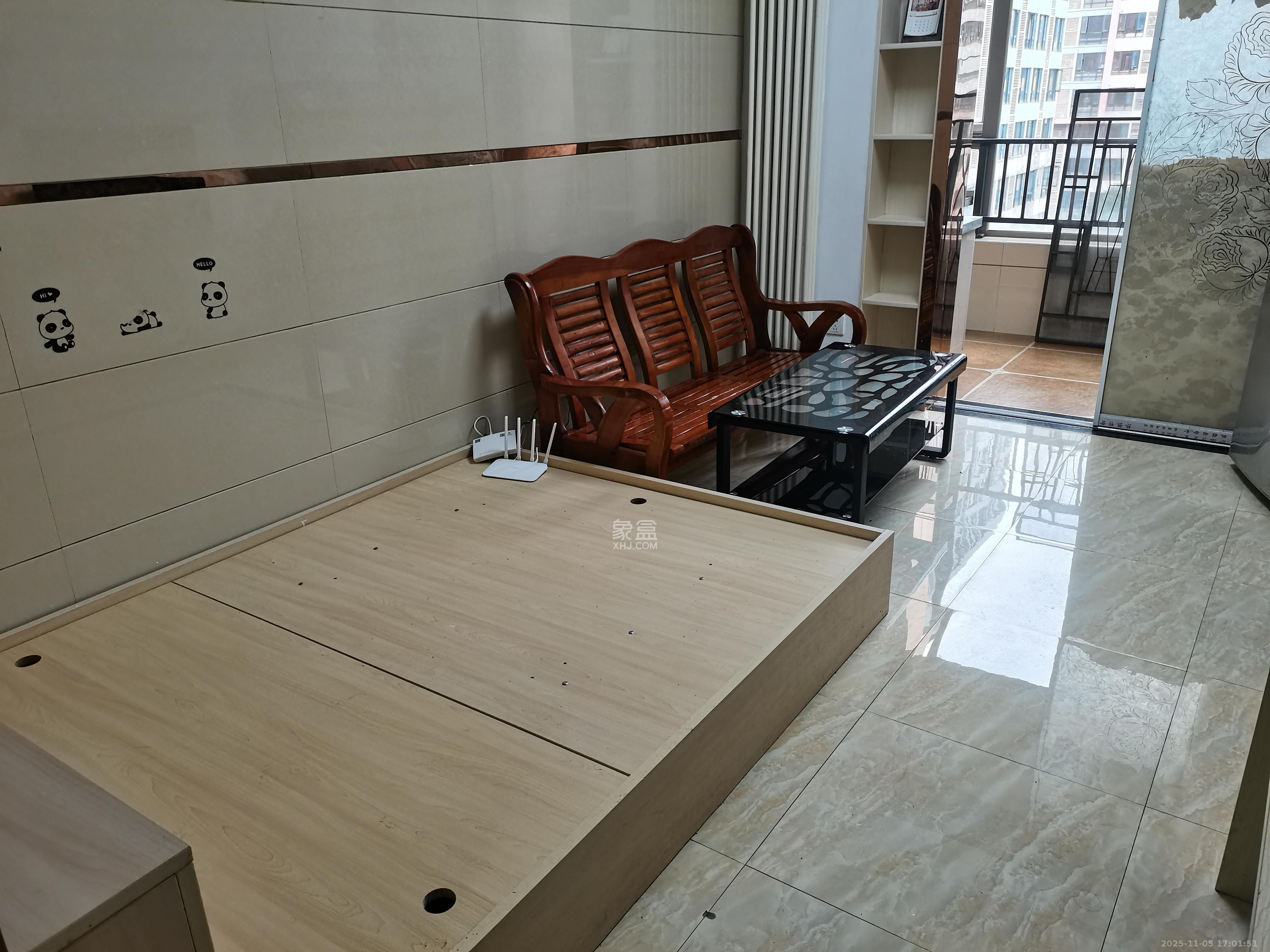 怡海星城  1室1厅1卫    900.0元/月室内图