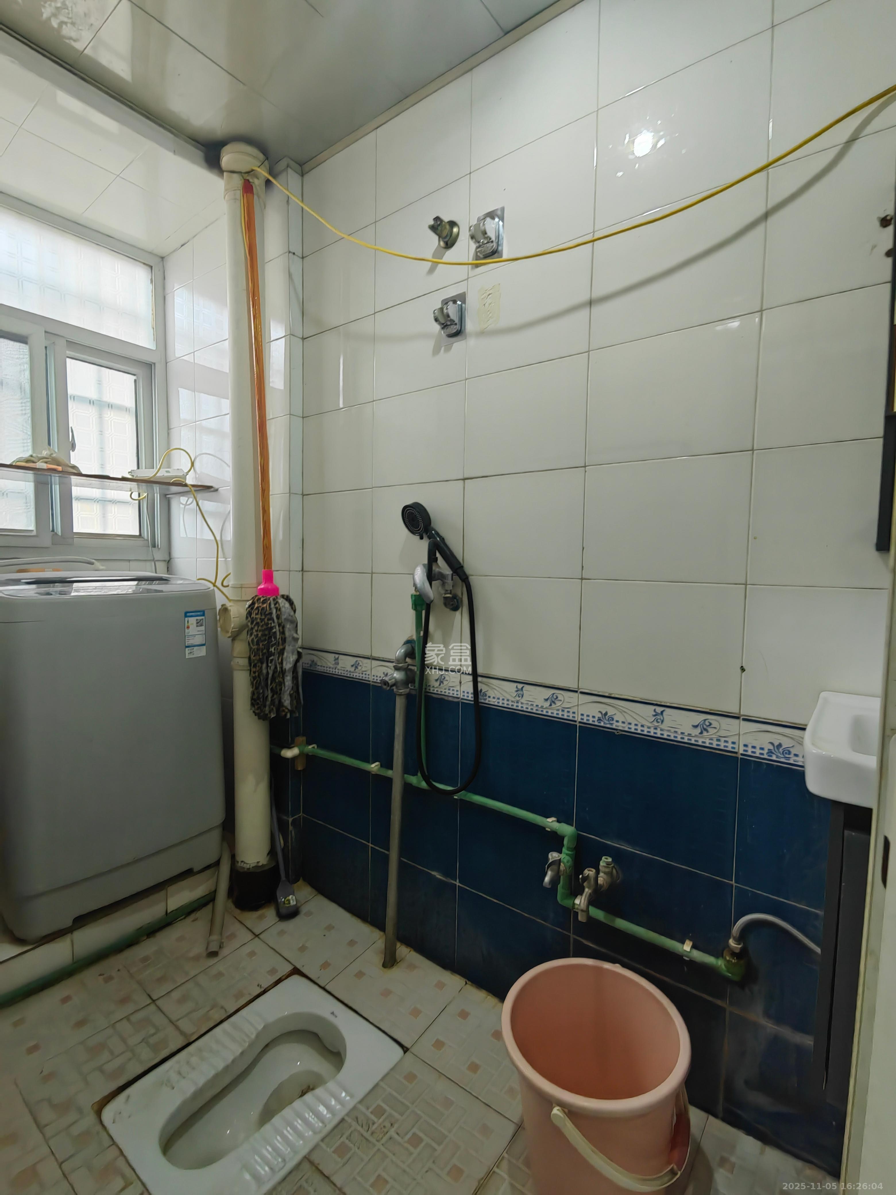 高桥新二号小区 2室1厅1卫 3500.0元/月 高桥新二号小区 2室1厅1卫 3500.0元/月室内图