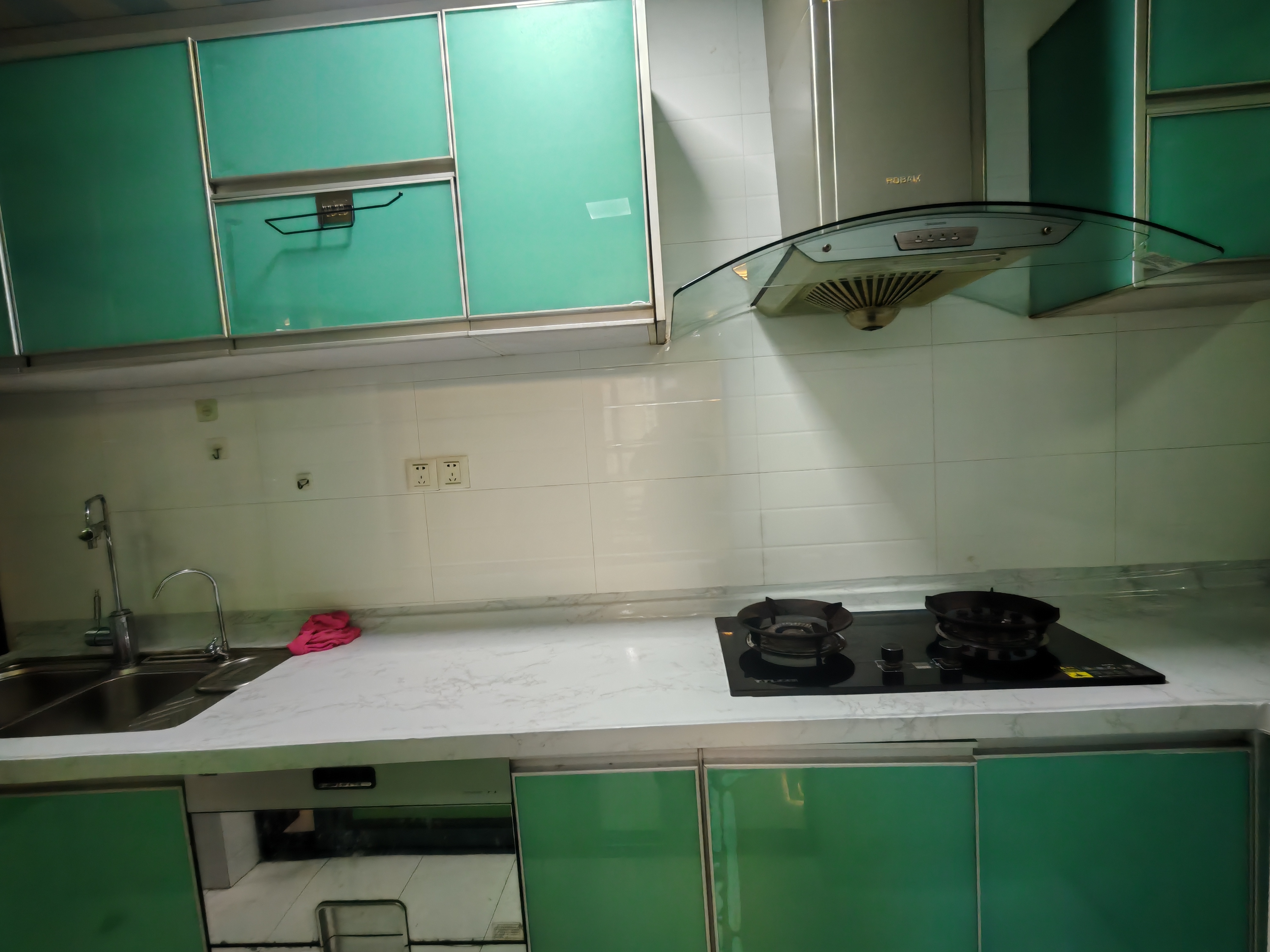 东盛名苑  3室2厅2卫    2800.0元/月室内图