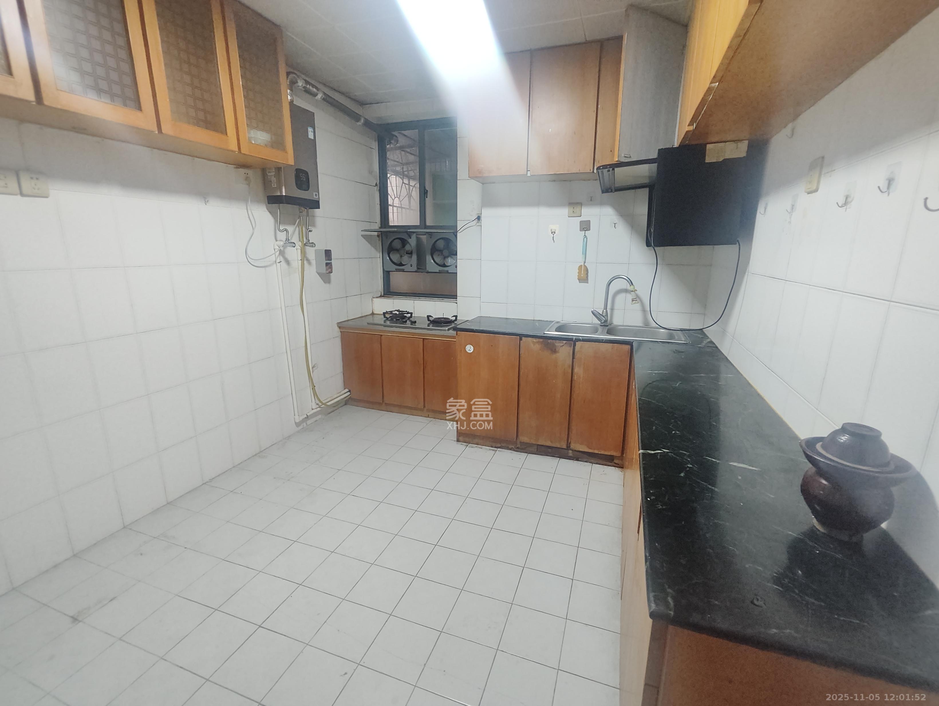 金昌花园  3室2厅1卫    1800.0元/月室内图