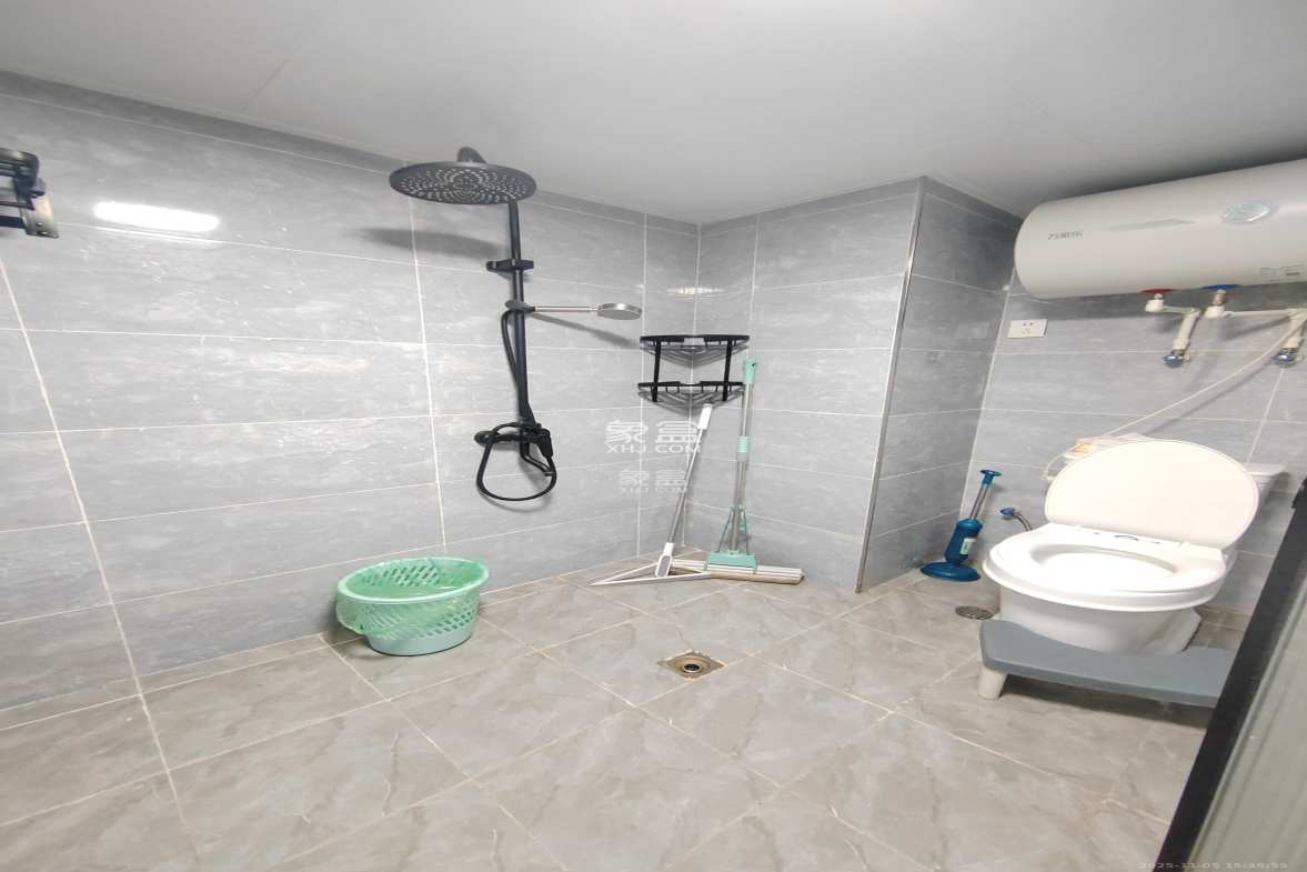 梅溪湖金茂湾 2室1厅1卫 2200.0元/月 梅溪湖金茂湾 2室1厅1卫 2200.0元/月室内图