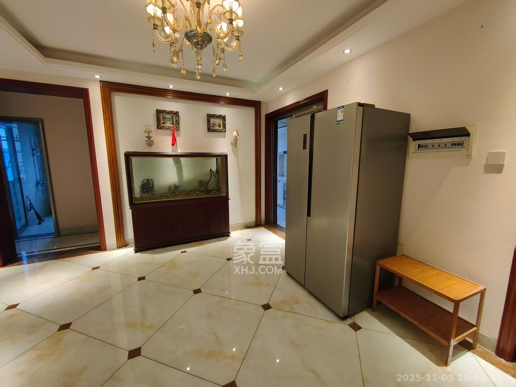 克拉美丽山庄（晟领国际）  4室2厅2卫    3800.0元/月室内图