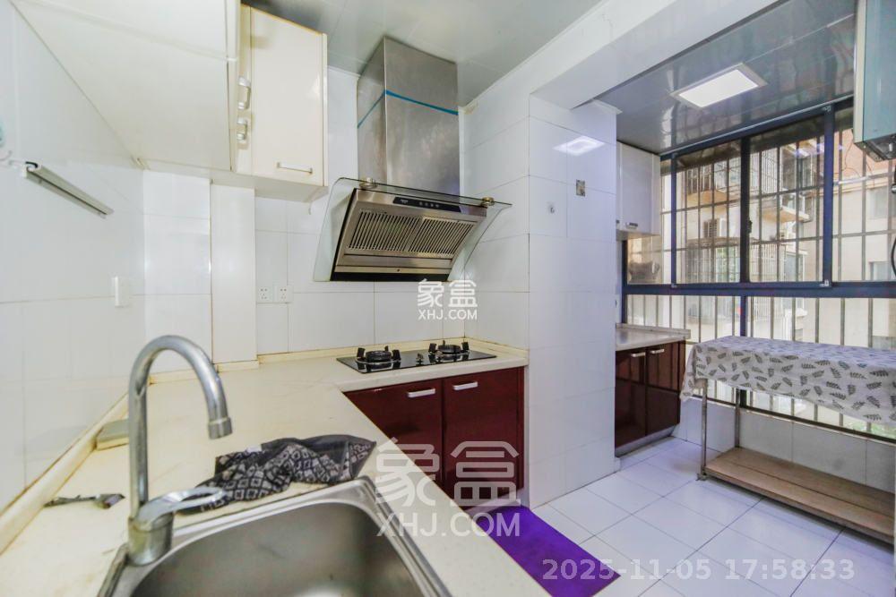 上海城小区  2室2厅1卫    2000.0元/月室内图