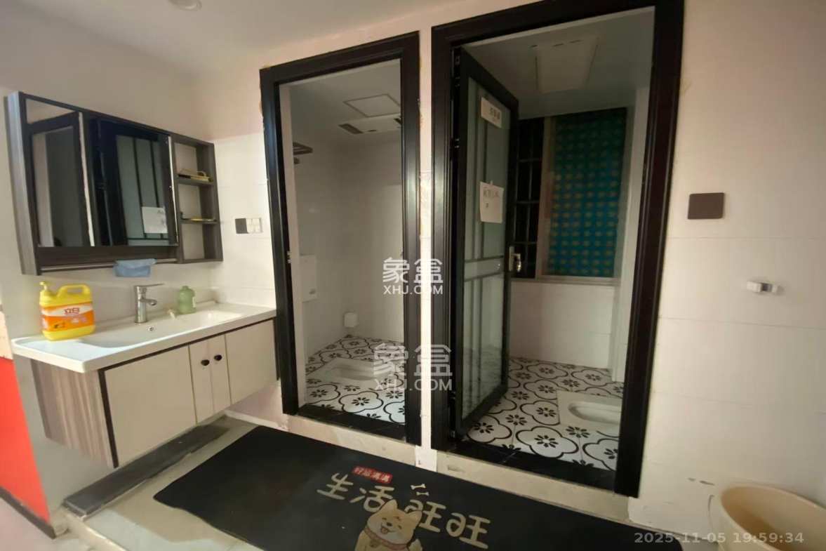 新世界百货(湖南供销大厦) 6室1厅1卫 6000.0元/月 新世界百货(湖南供销大厦) 6室1厅1卫 6000.0元/月室内图