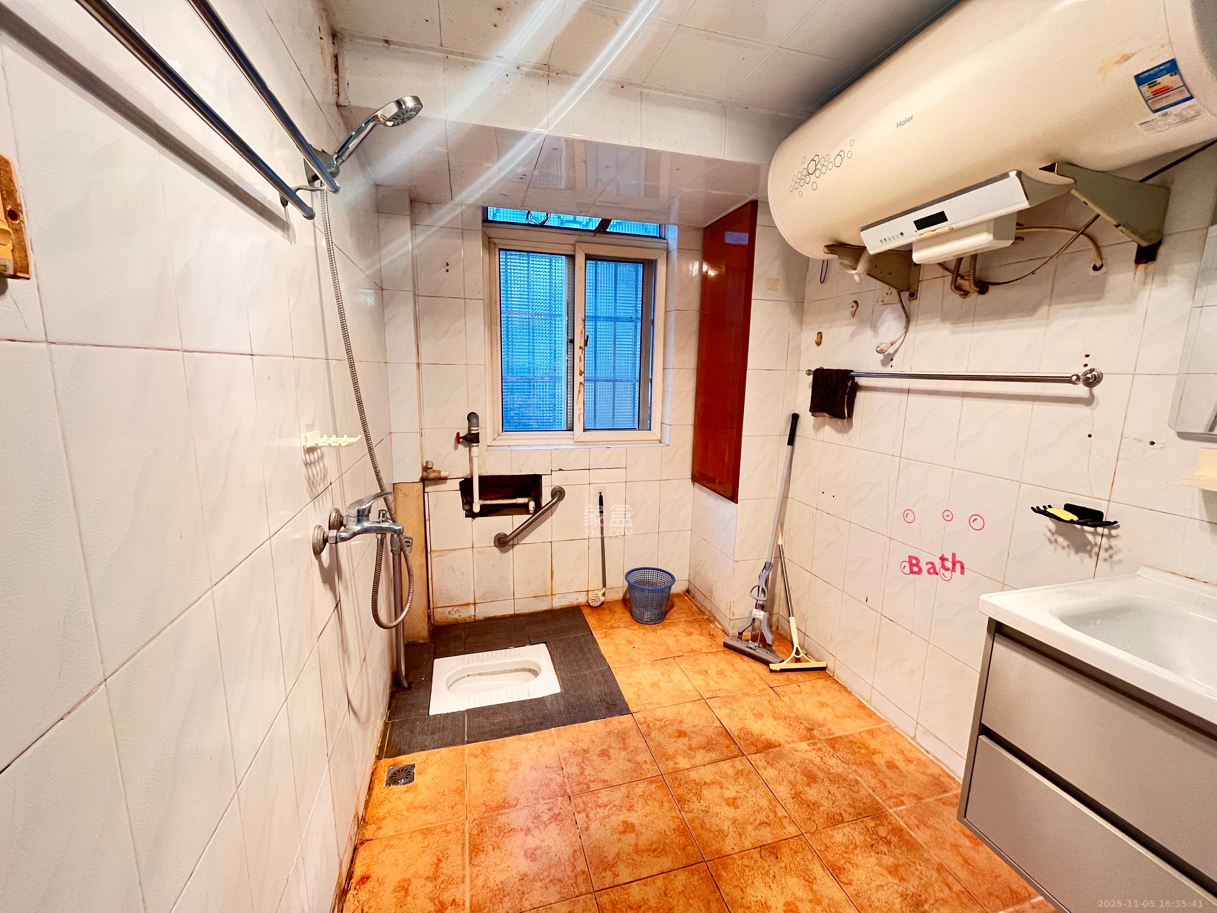 德政园  2室2厅1卫    1800.0元/月室内图