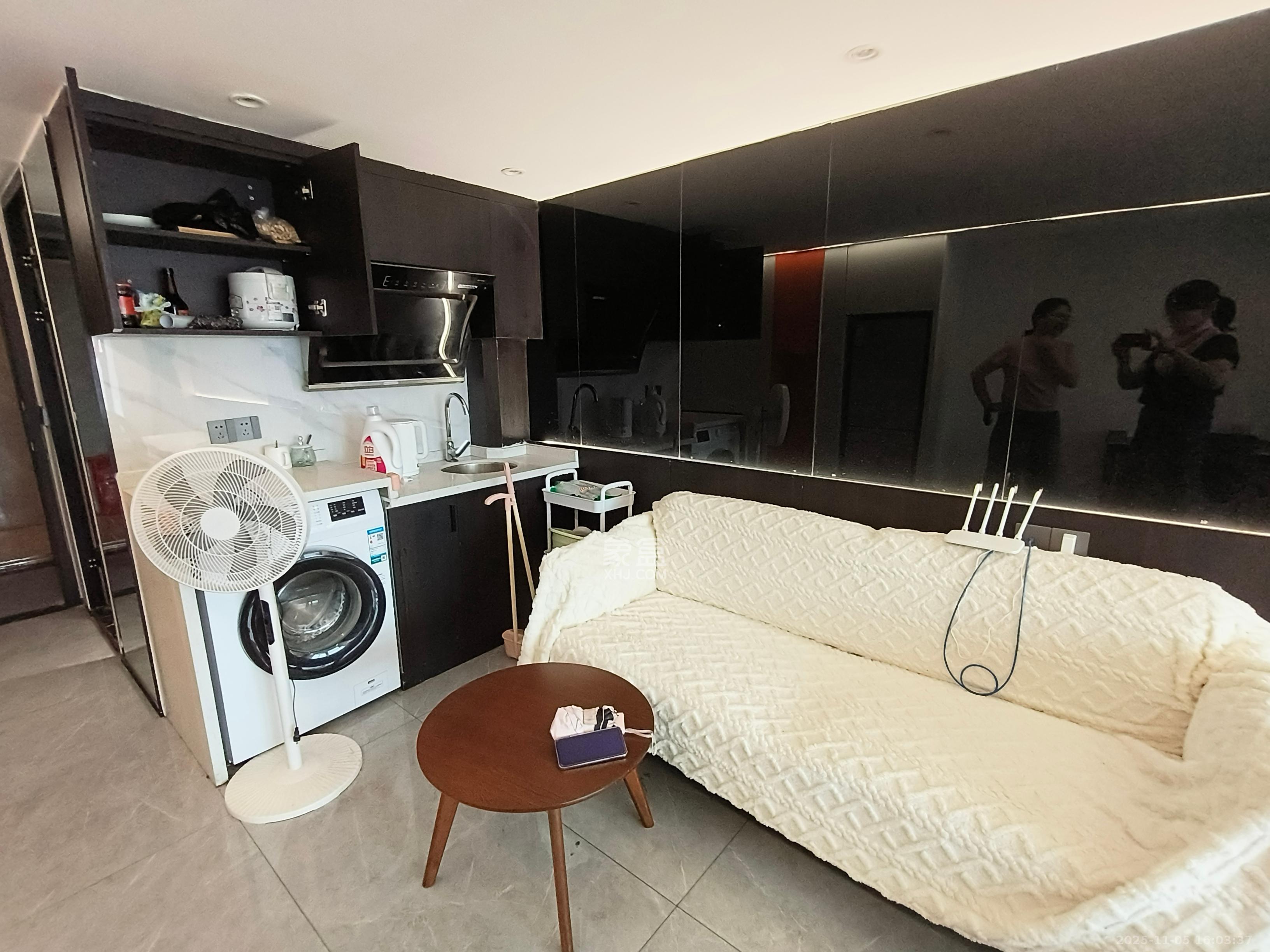 龙湖新壹城  1室1厅1卫    1600.0元/月室内图