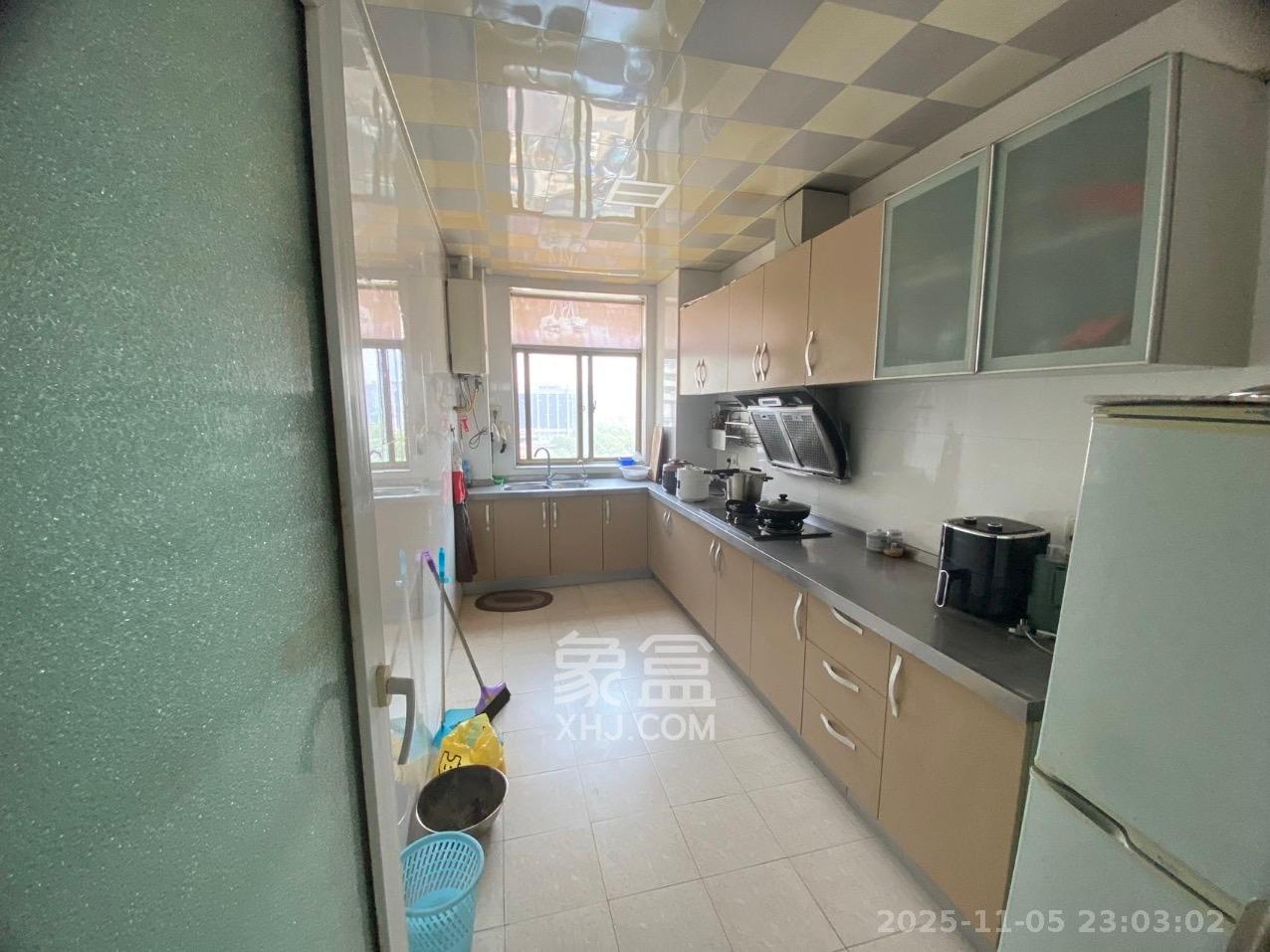 樟木坝老干所  4室2厅2卫    3500.0元/月室内图