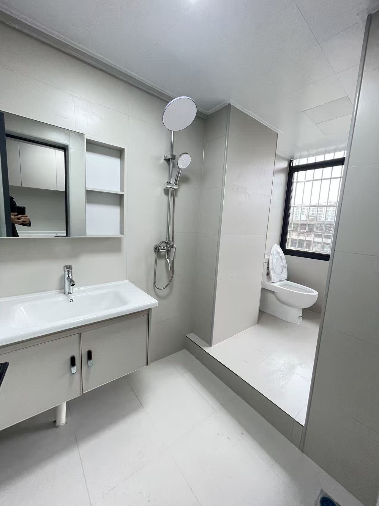 新桥大厦 3室2厅1卫 78.0万 新桥大厦 3室2厅1卫 78.0万客厅