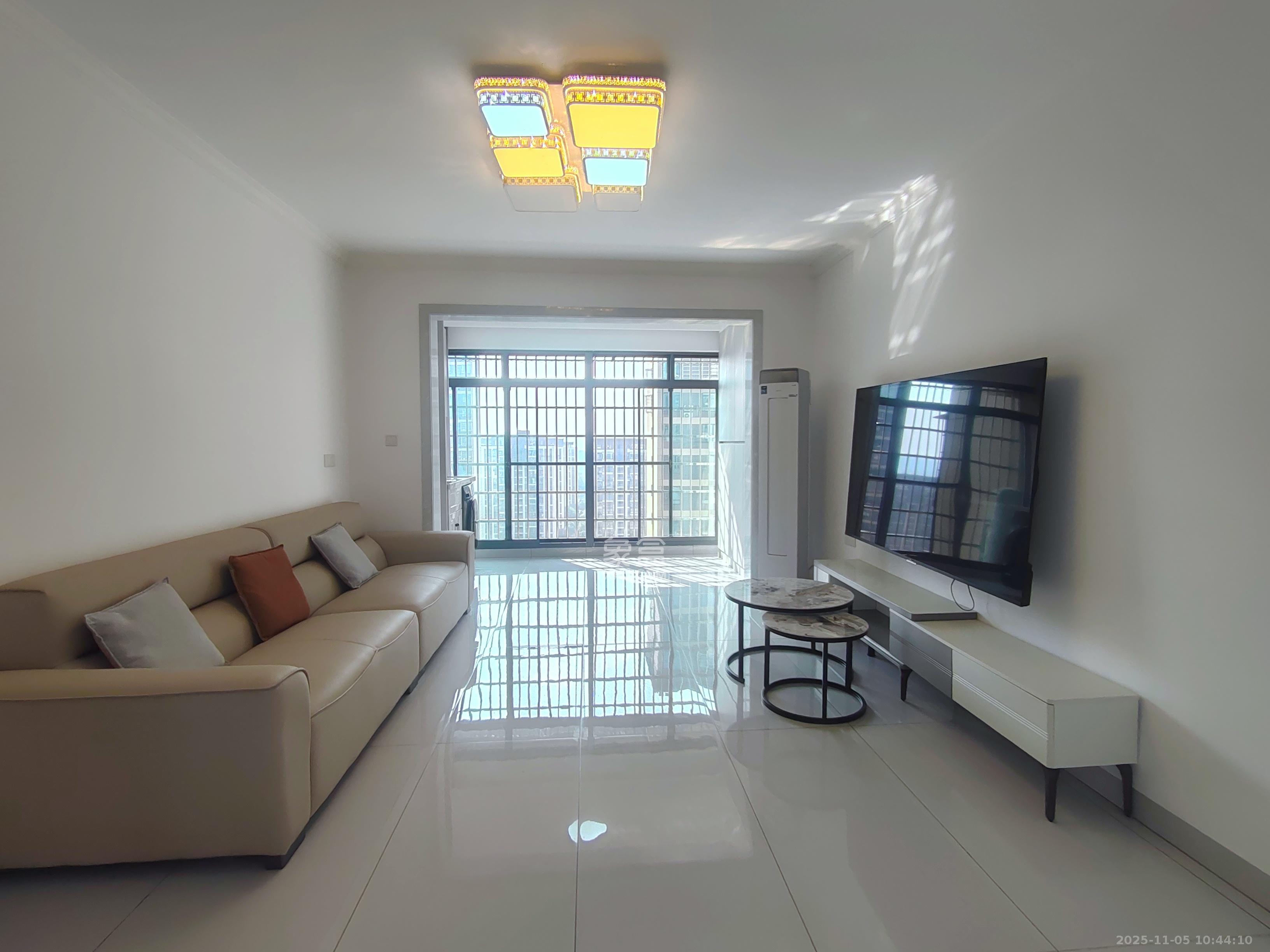 桥头家园二期（桥头家苑二期）  3室2厅2卫    2400.0元/月