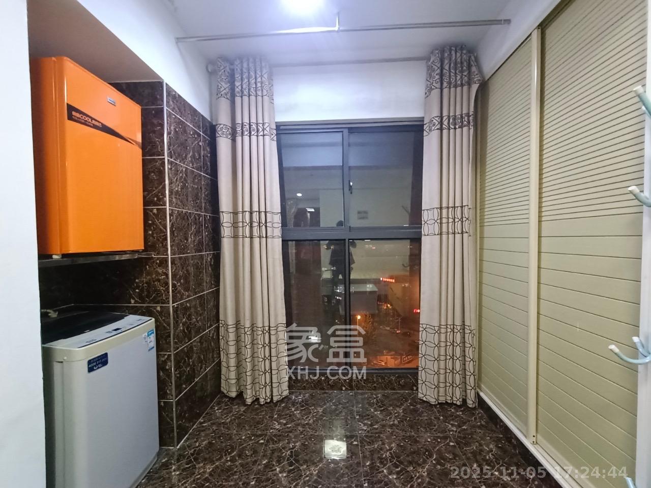 达美D6区  1室1厅1卫    1200.0元/月室内图