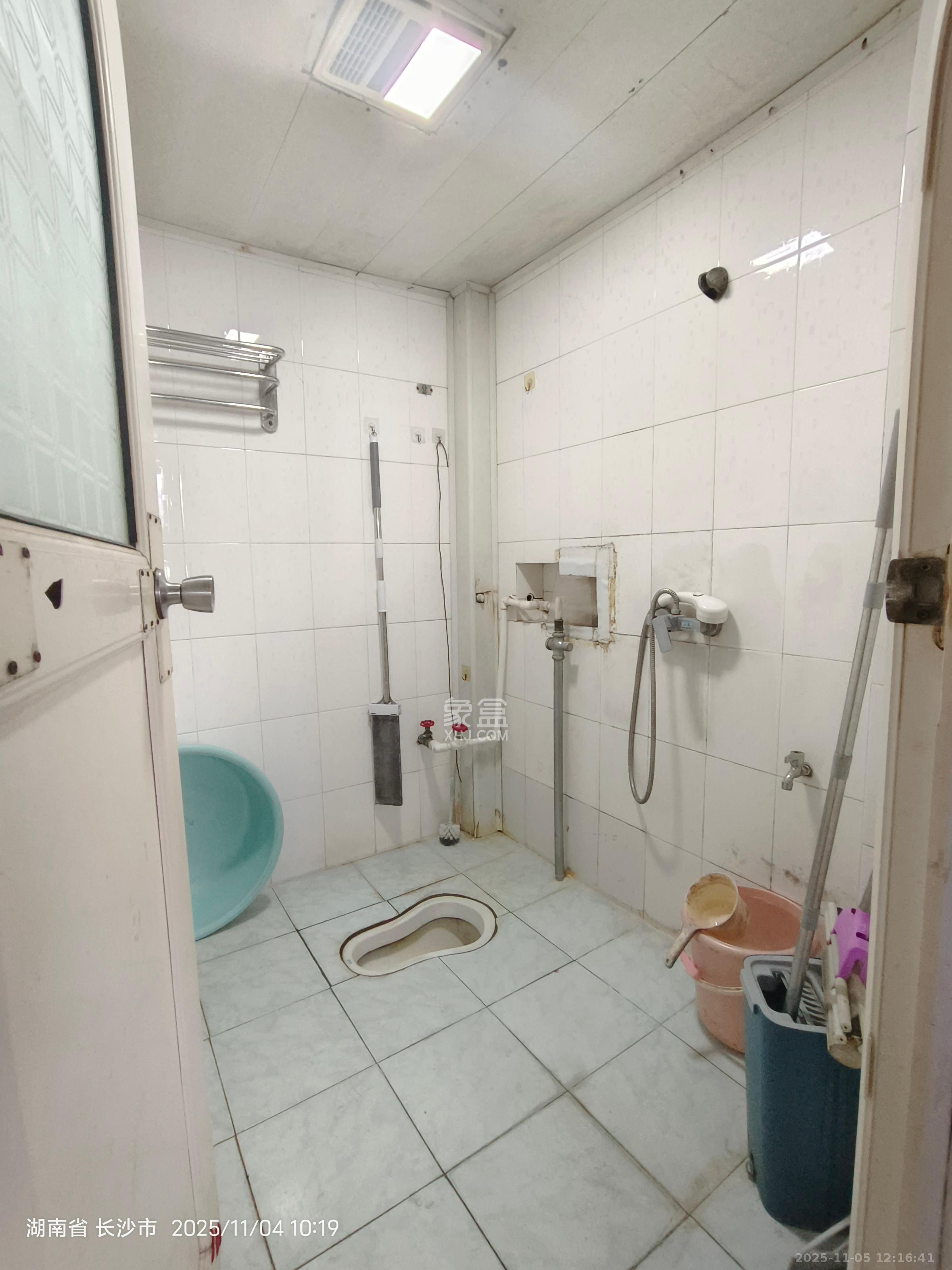 南方宿舍 2室1厅1卫 1300.0元/月 南方宿舍 2室1厅1卫 1300.0元/月室内图