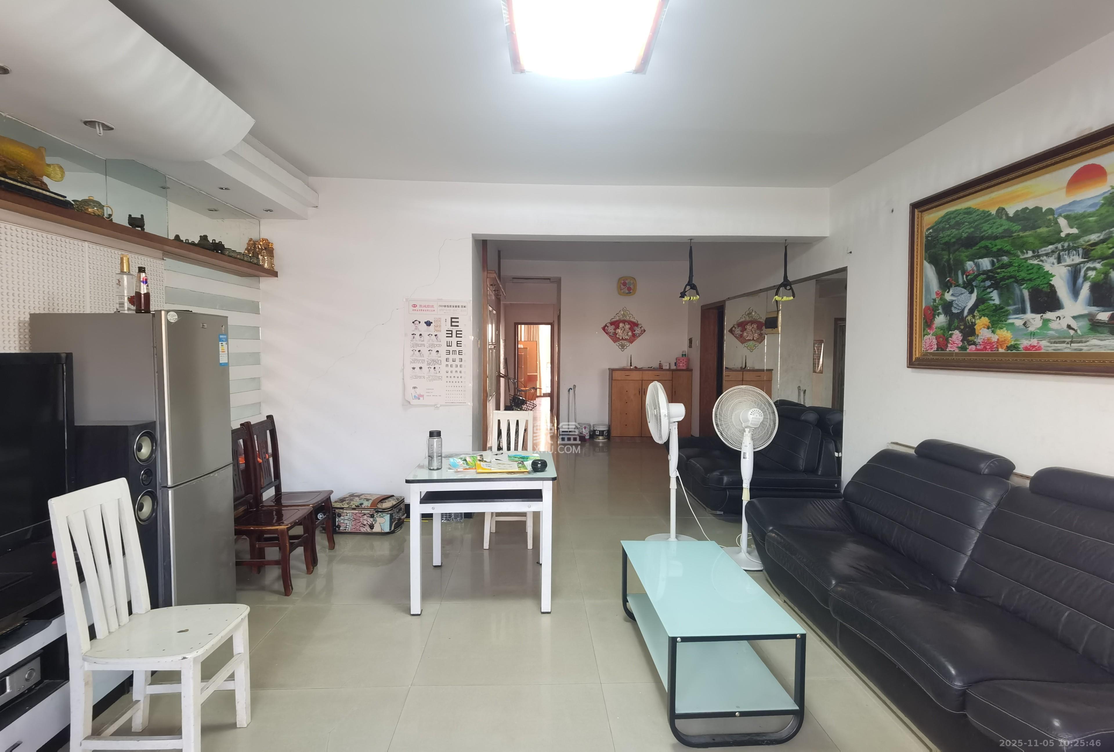 楚天家园 3室2厅2卫 1800.0元/月 楚天家园 3室2厅2卫 1800.0元/月室内图