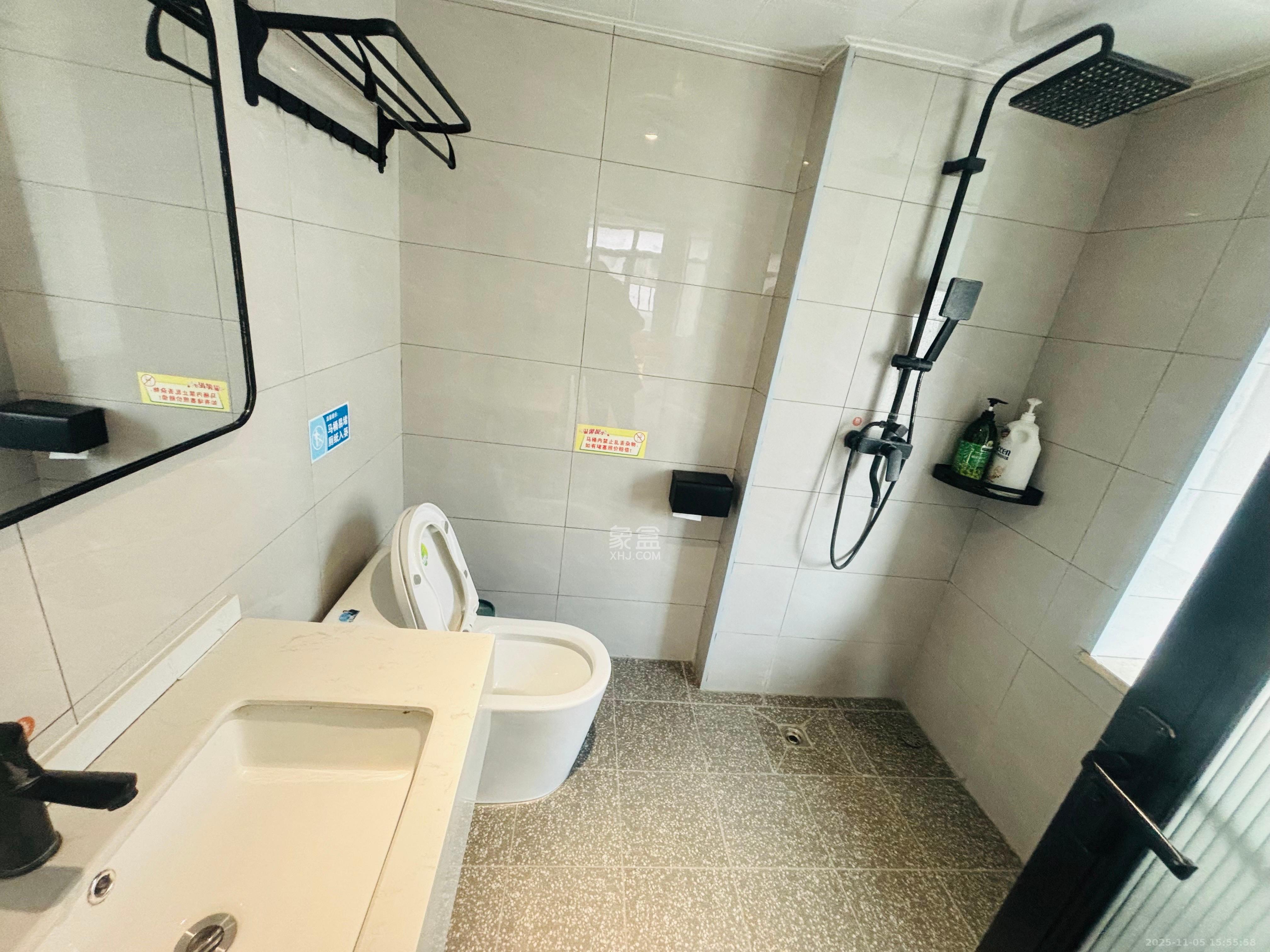 王府井公寓(福源公寓) 4室1厅1卫 6000.0元/月 王府井公寓(福源公寓) 4室1厅1卫 6000.0元/月室内图