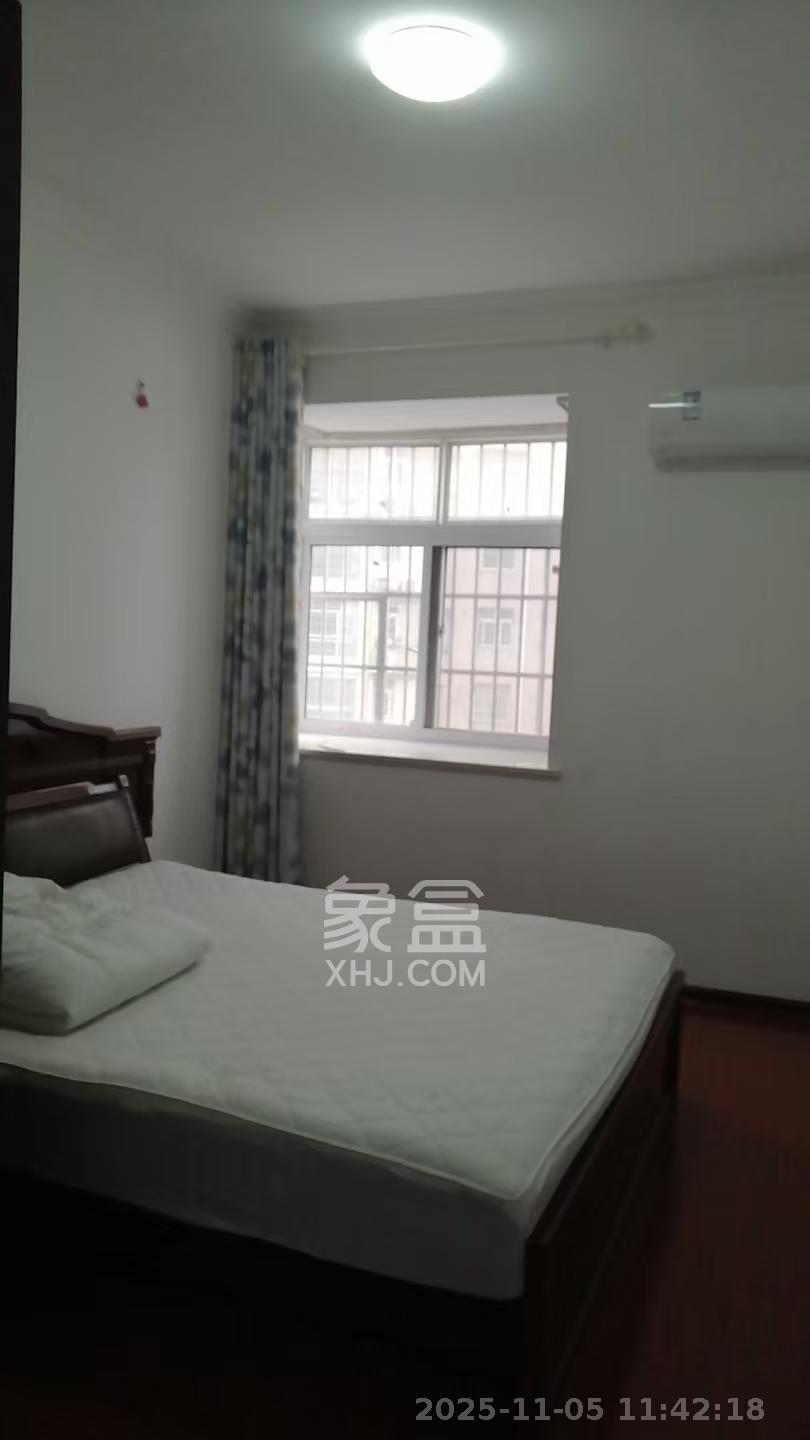 洋湖景园  2室1厅1卫    2100.0元/月室内图