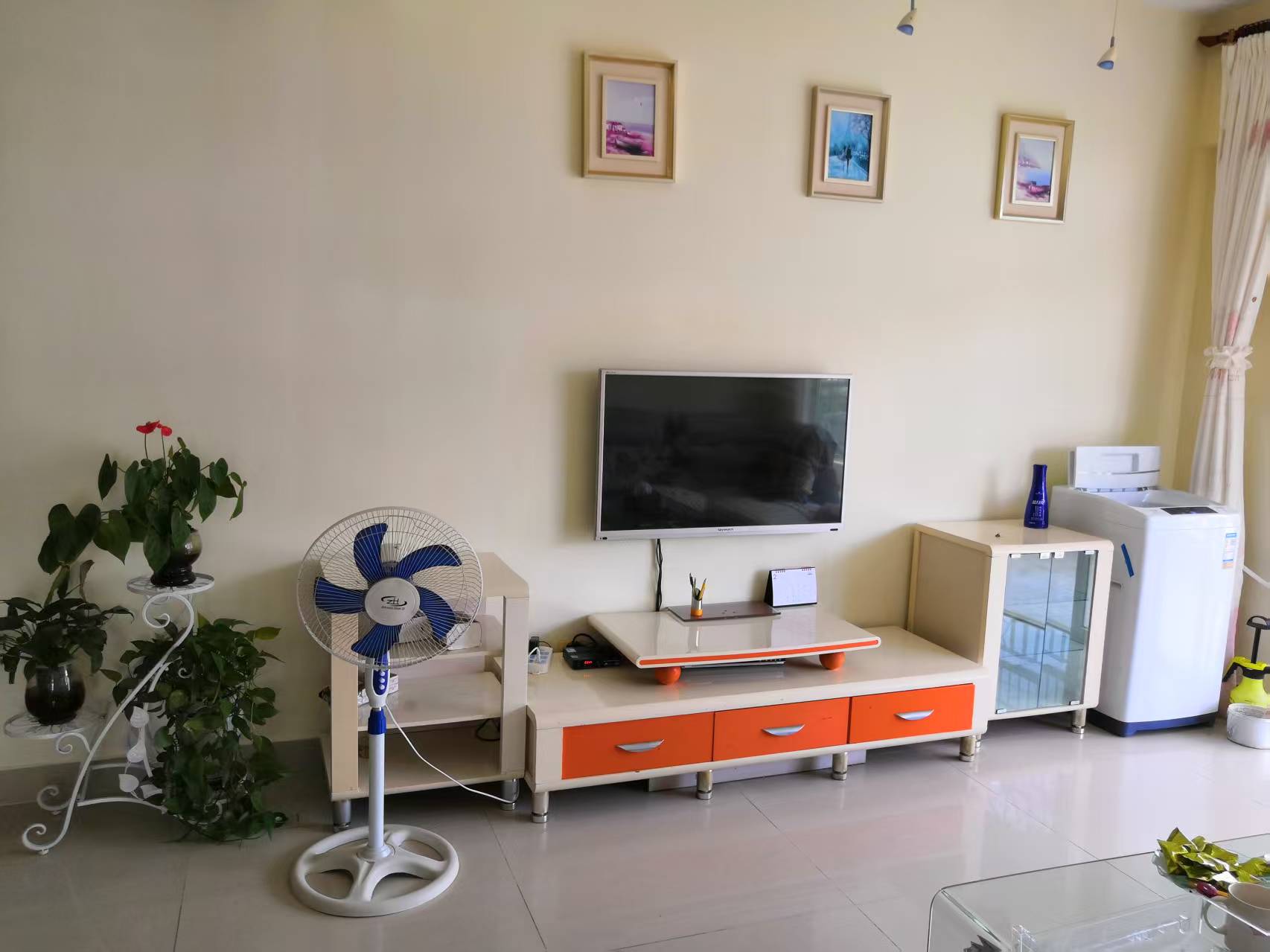 金银广场 3室2厅2卫 2200.0元/月 金银广场 3室2厅2卫 2200.0元/月室内图