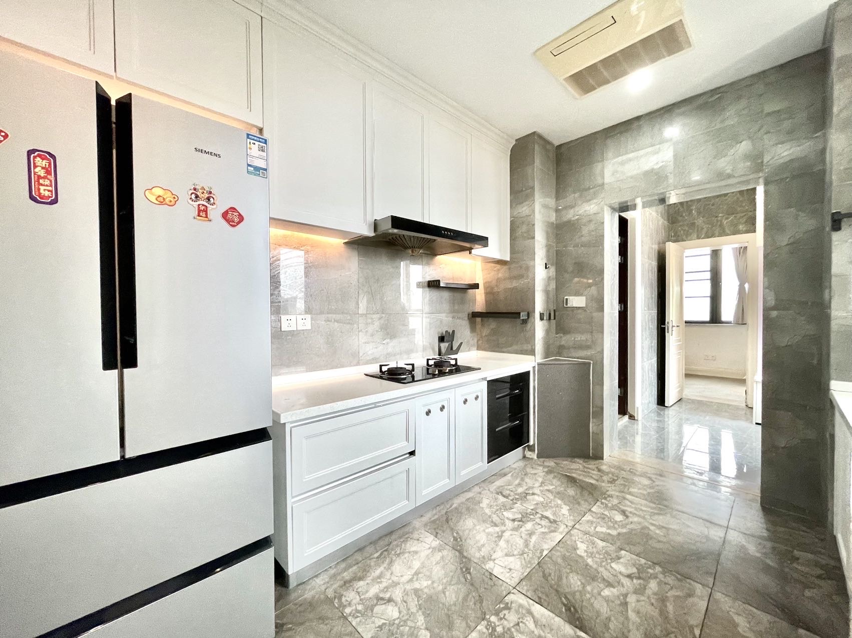 海航豪庭北苑  5室2厅4卫    9500.0元/月室内图