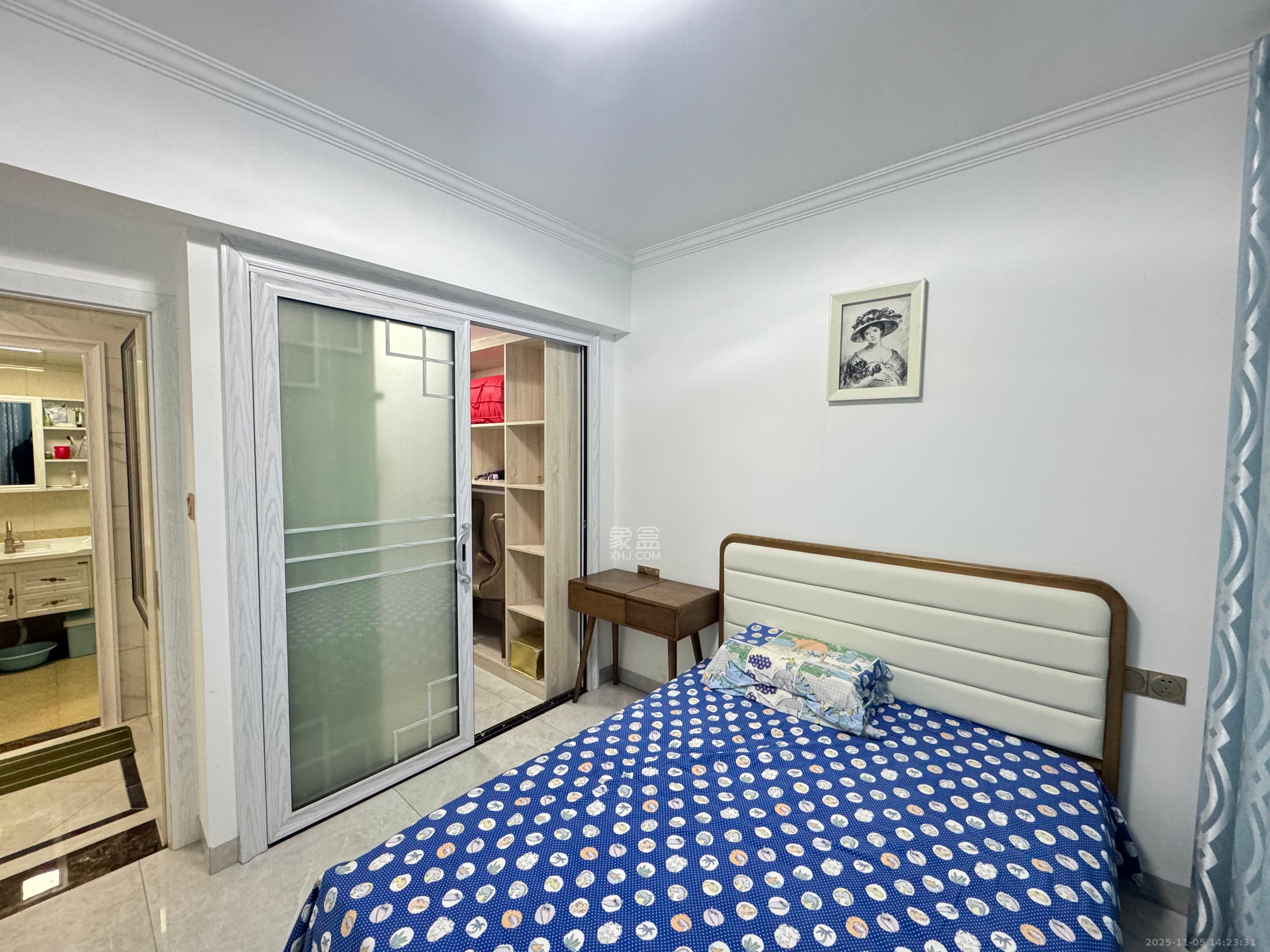 上园商住小区  3室2厅1卫    3500.0元/月室内图