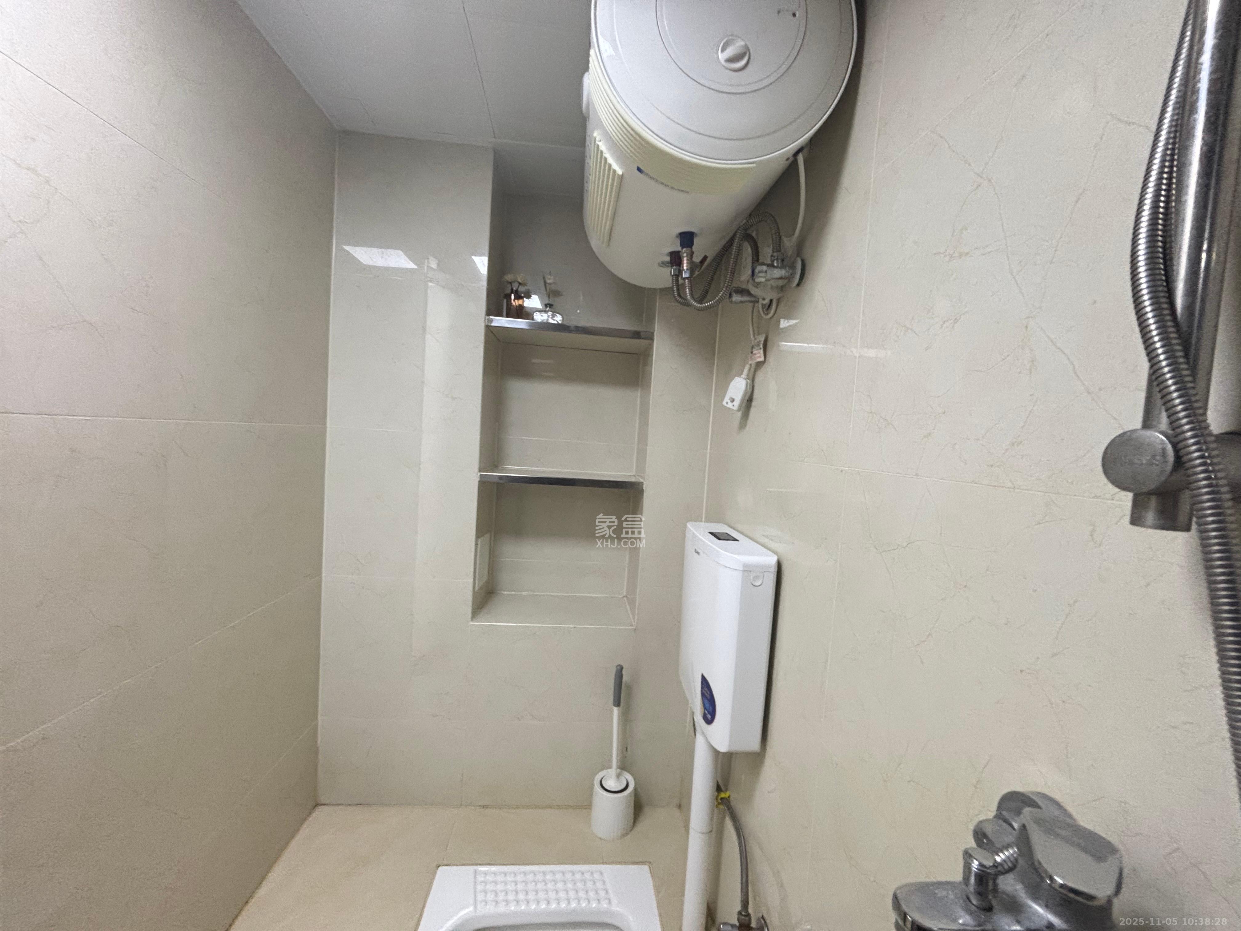 清控湖山雅居北区  1室1厅1卫    1200.0元/月室内图