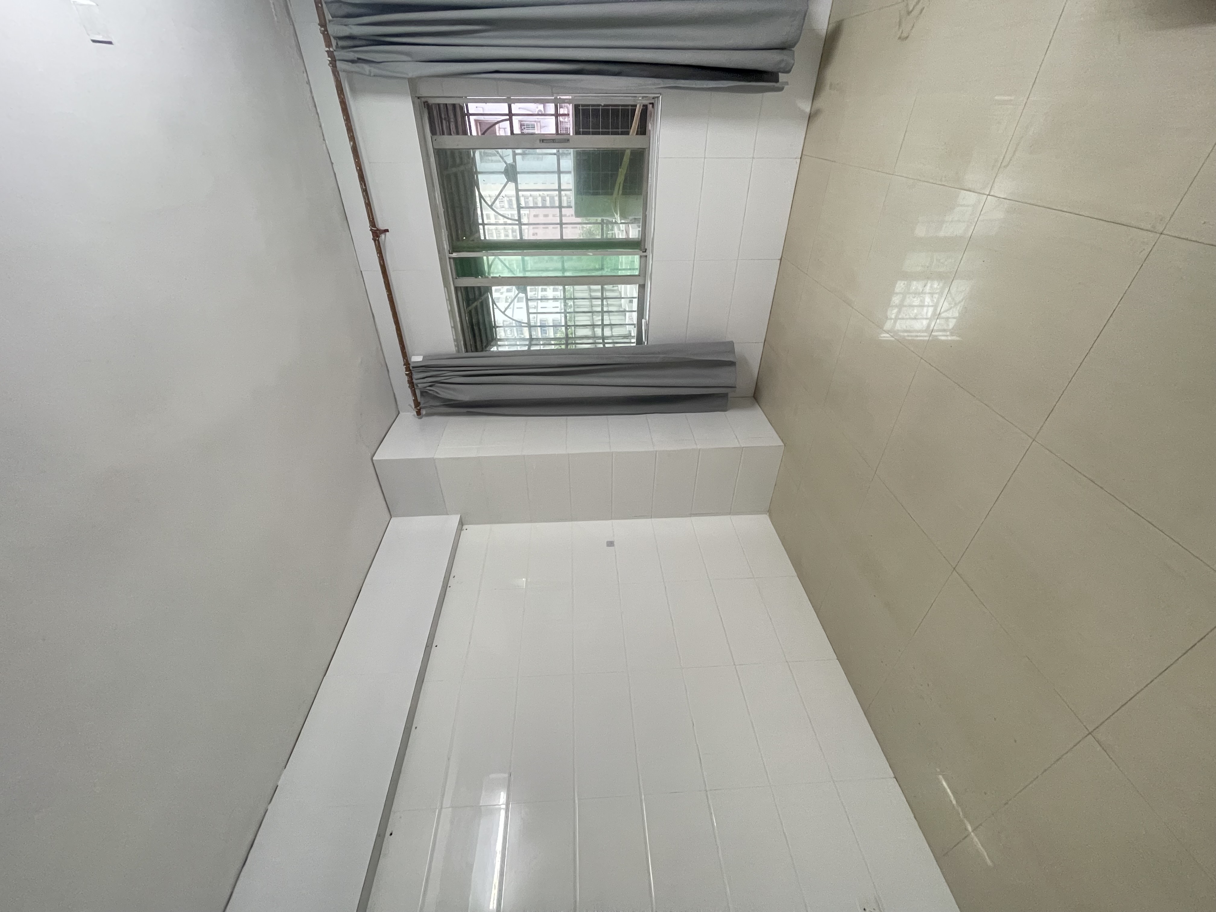 金桃苑 4室2厅1卫 2300.0元/月 金桃苑 4室2厅1卫 2300.0元/月室内图