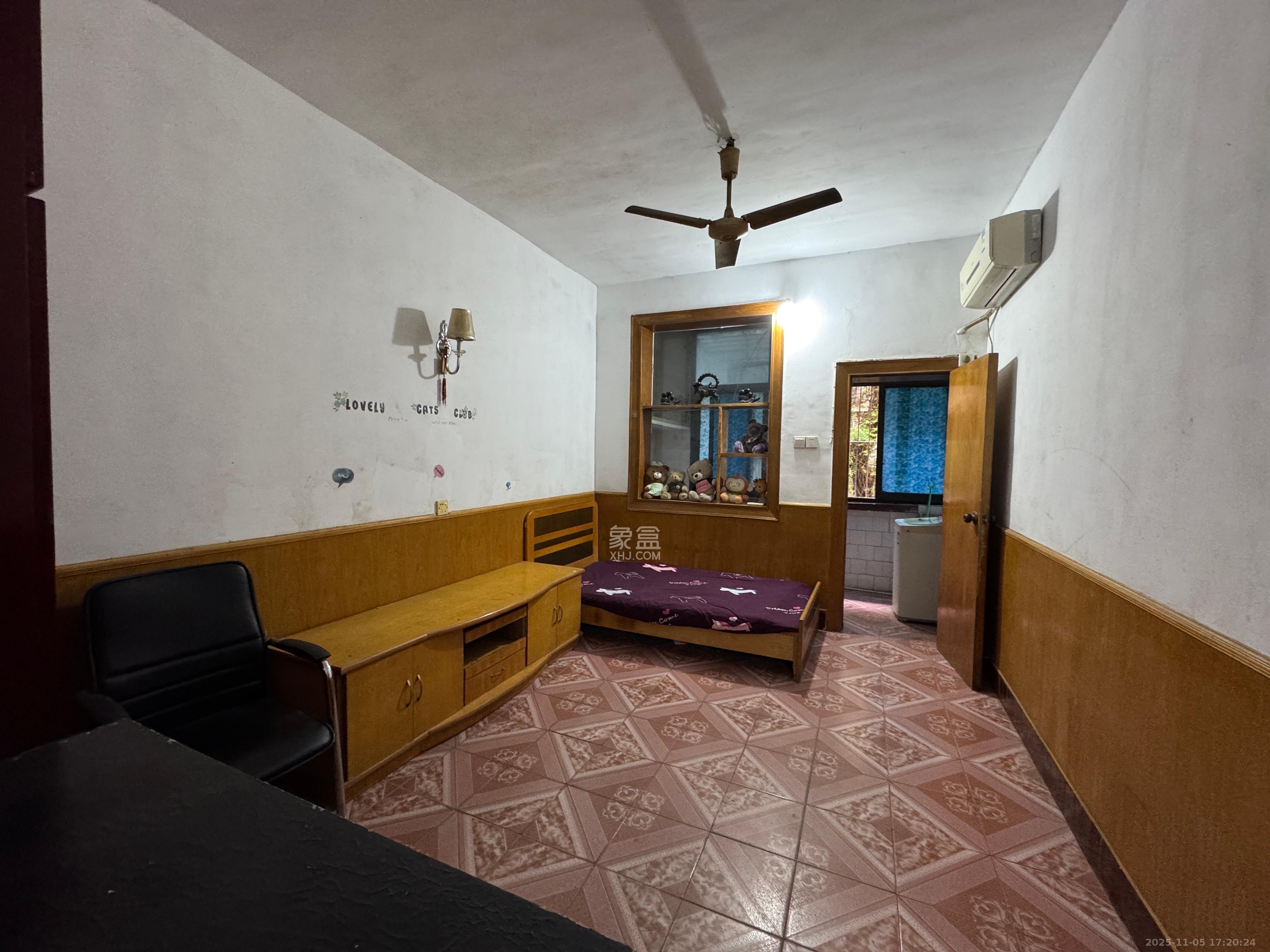 路桥宿舍  2室1厅1卫    1000.0元/月室内图