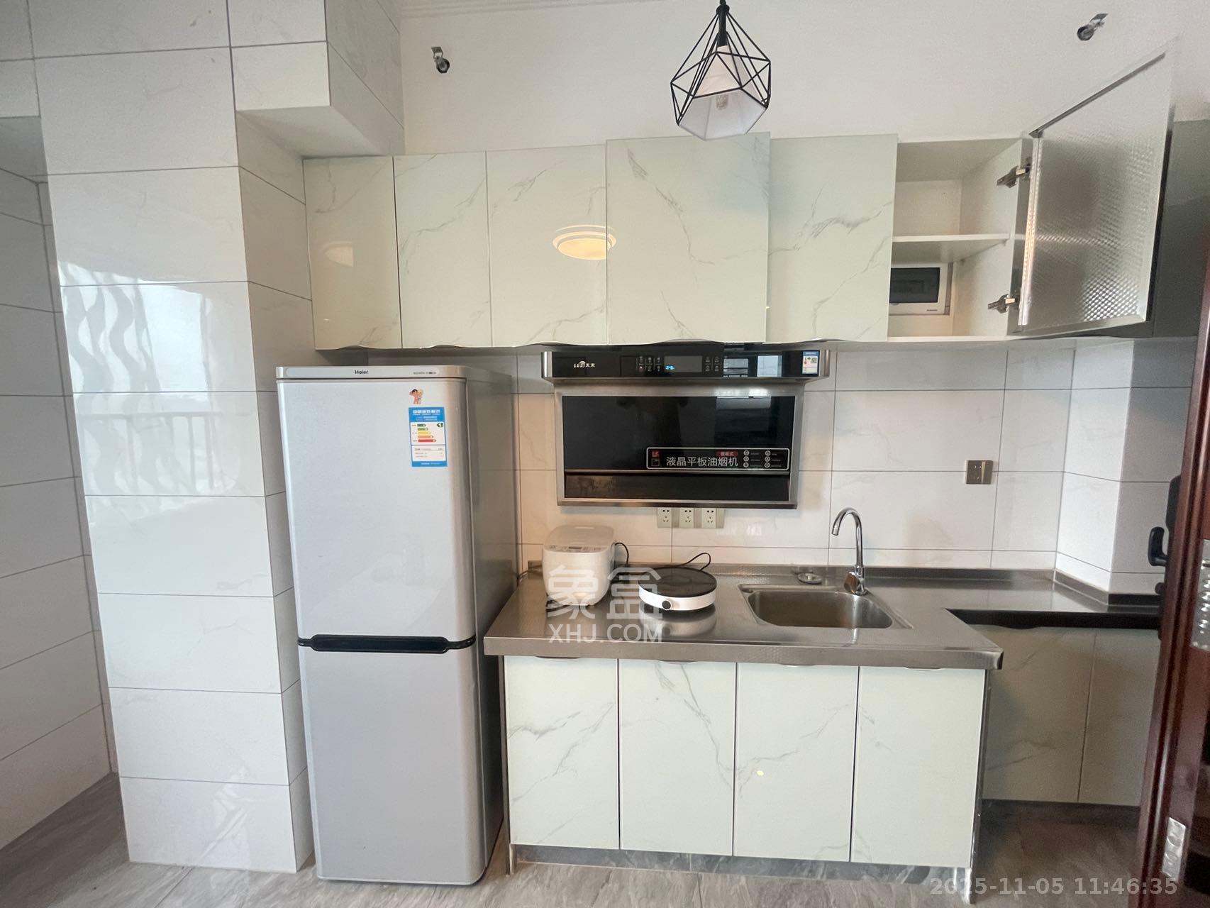 复地星光天地  2室1厅1卫    2000.0元/月室内图