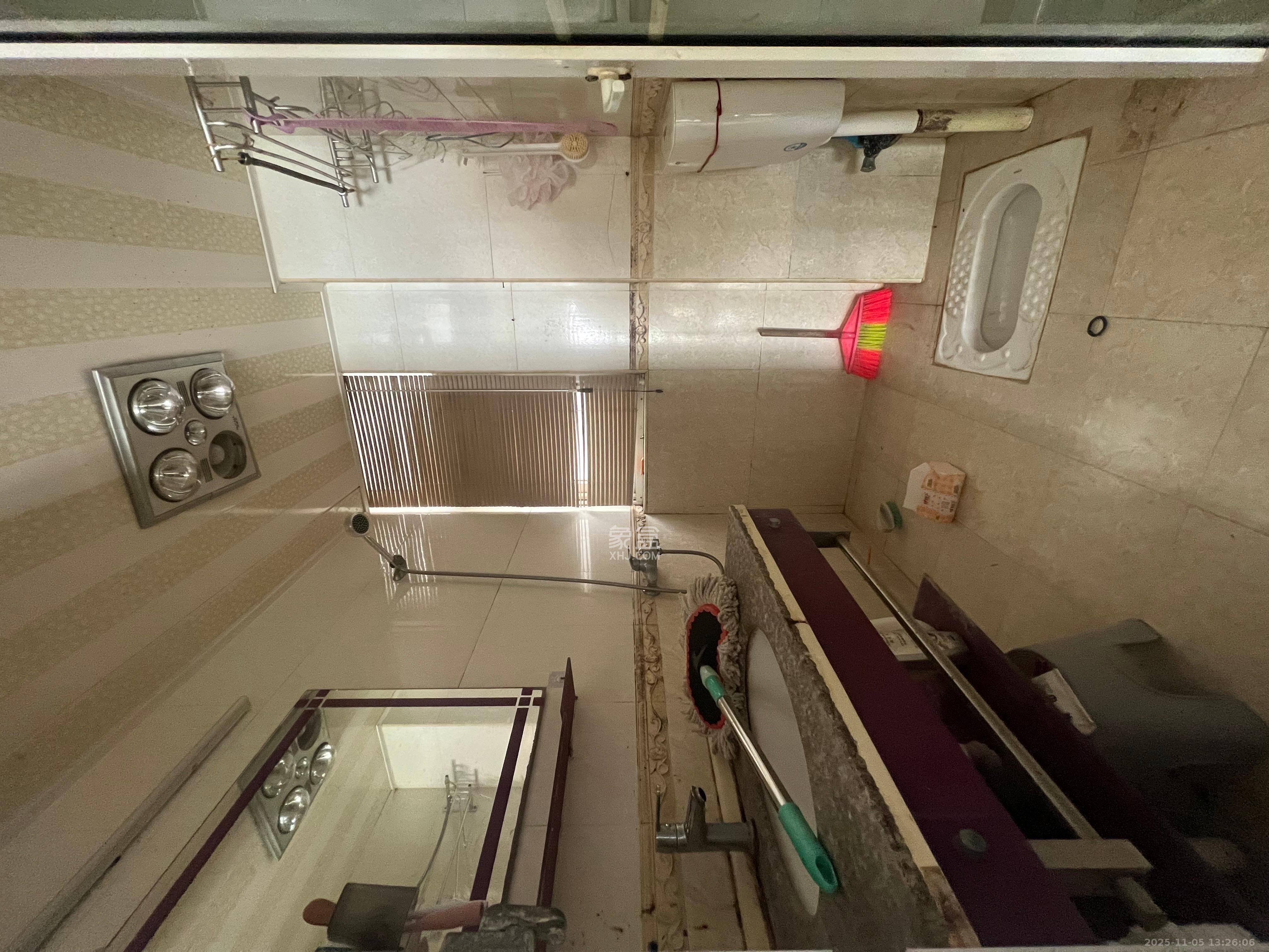 未来现代城  2室2厅1卫    1800.0元/月室内图