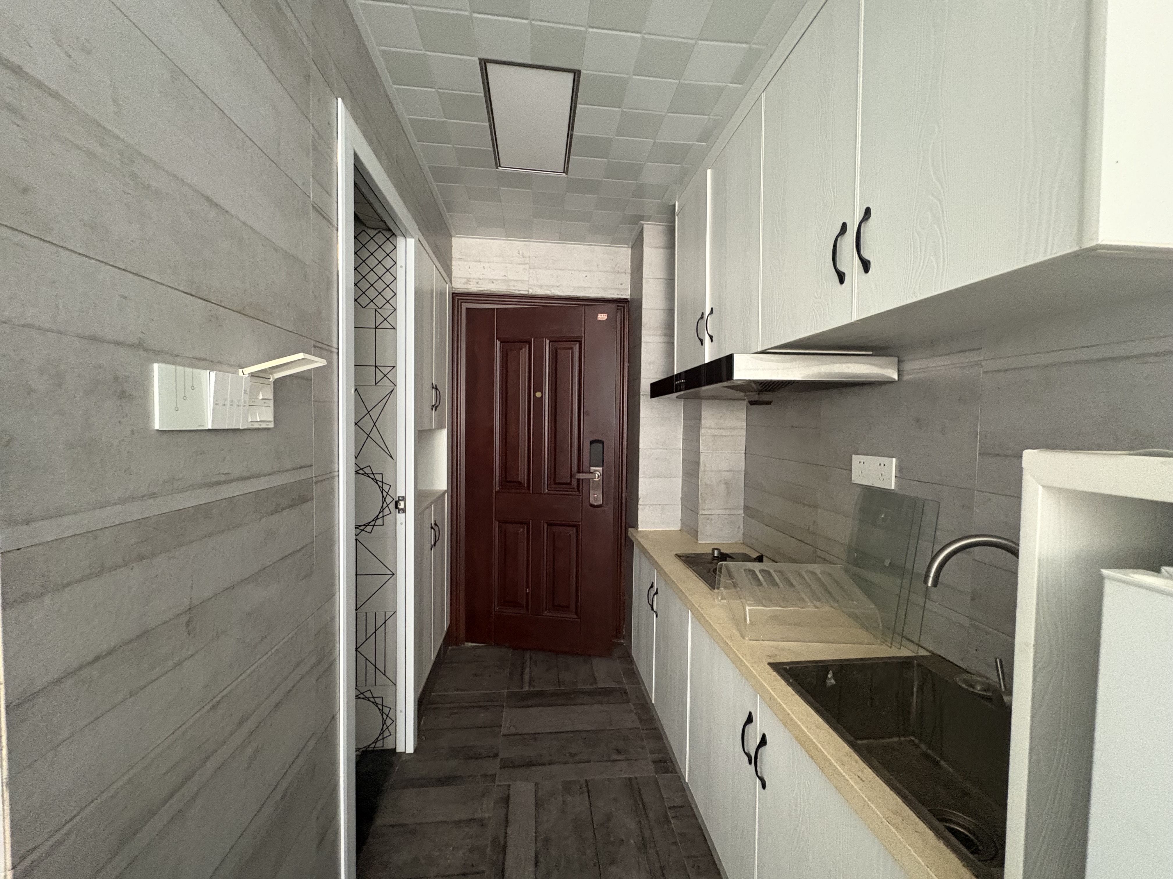 鸿浩达吉星广场(秀石街)  1室1厅1卫    1100.0元/月室内图