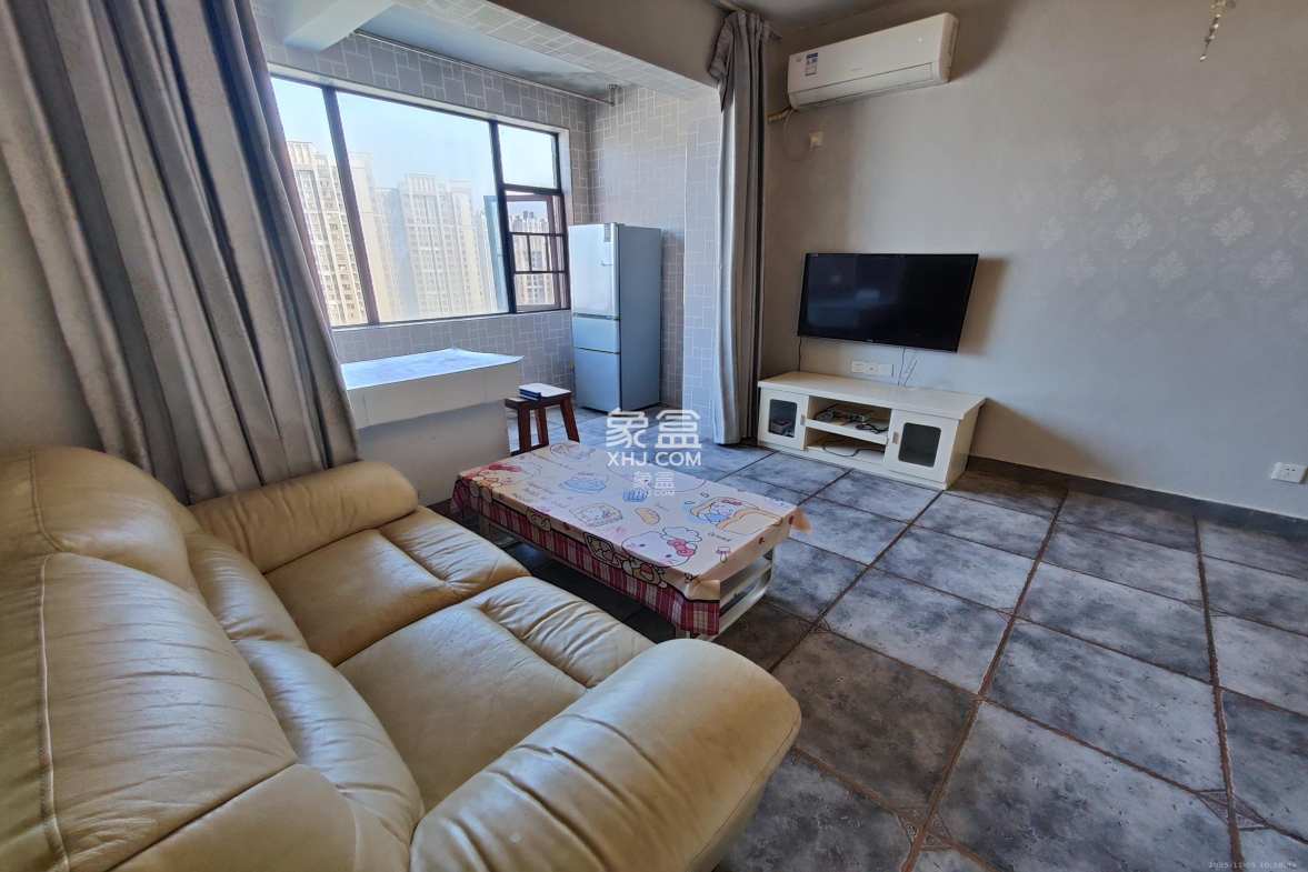 锦湘国际星城三期(锦绣苑) 1室1厅1卫 1500.0元/月 锦湘国际星城三期(锦绣苑) 1室1厅1卫 1500.0元/月室内图