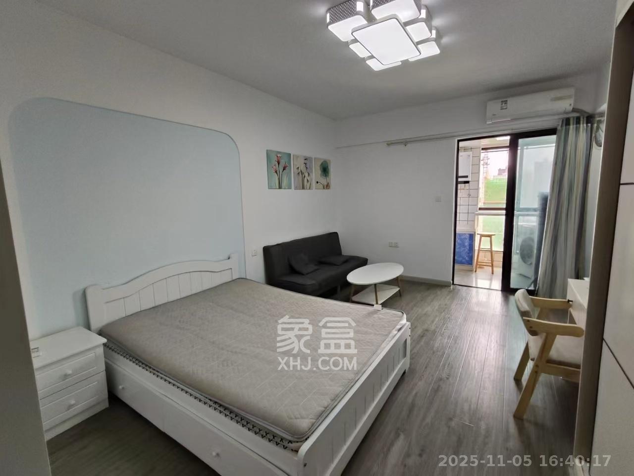 国泰九龙湾  1室1厅1卫    1400.0元/月