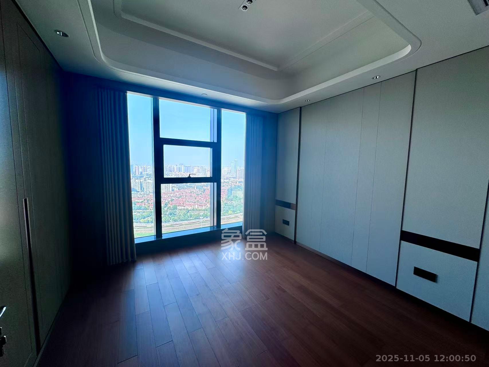 运达中央广场三期  4室2厅3卫    13000.0元/月室内图