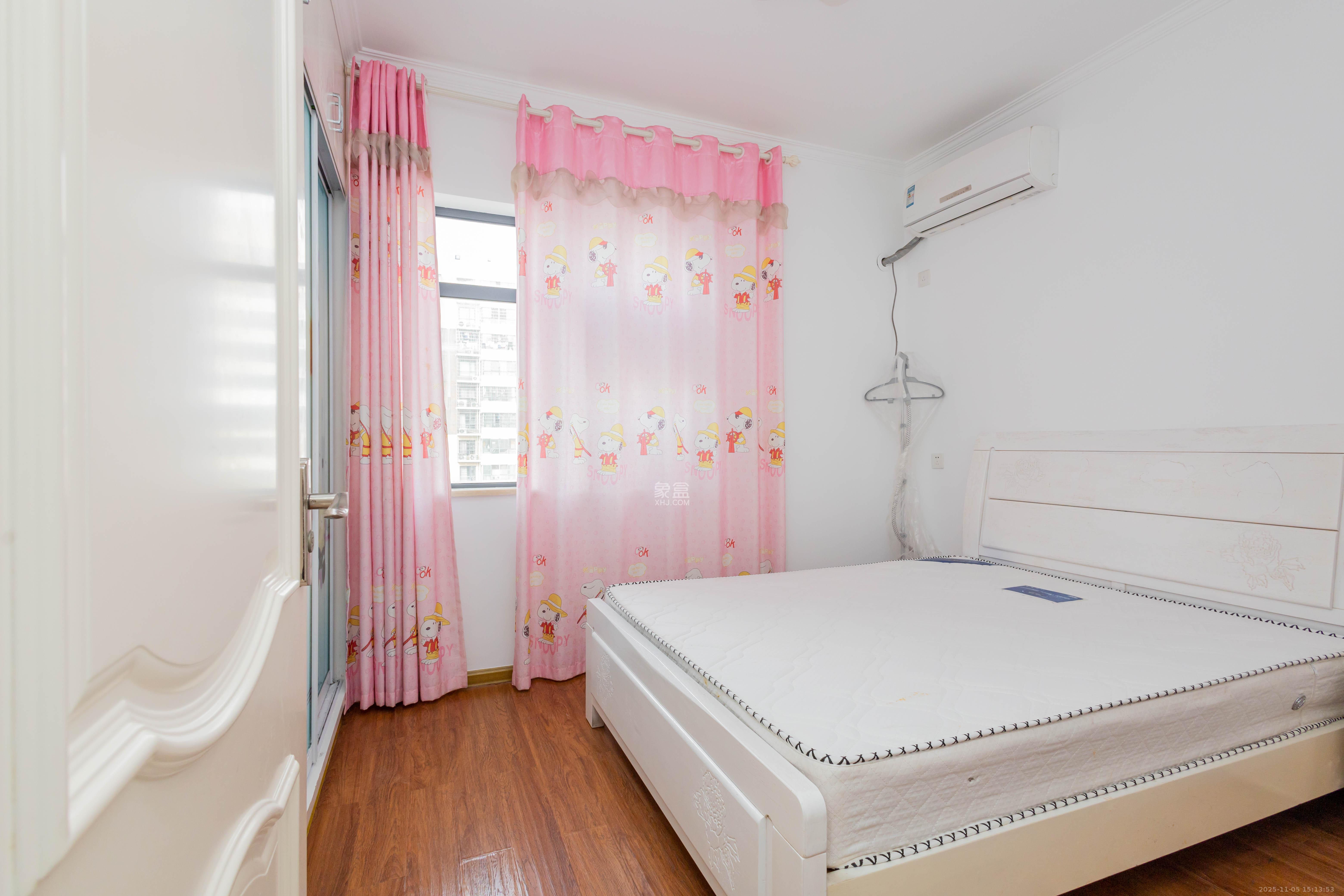 中国铁建国际城二期 3室2厅1卫 65.8万 中国铁建国际城二期 3室2厅1卫 65.8万卧室