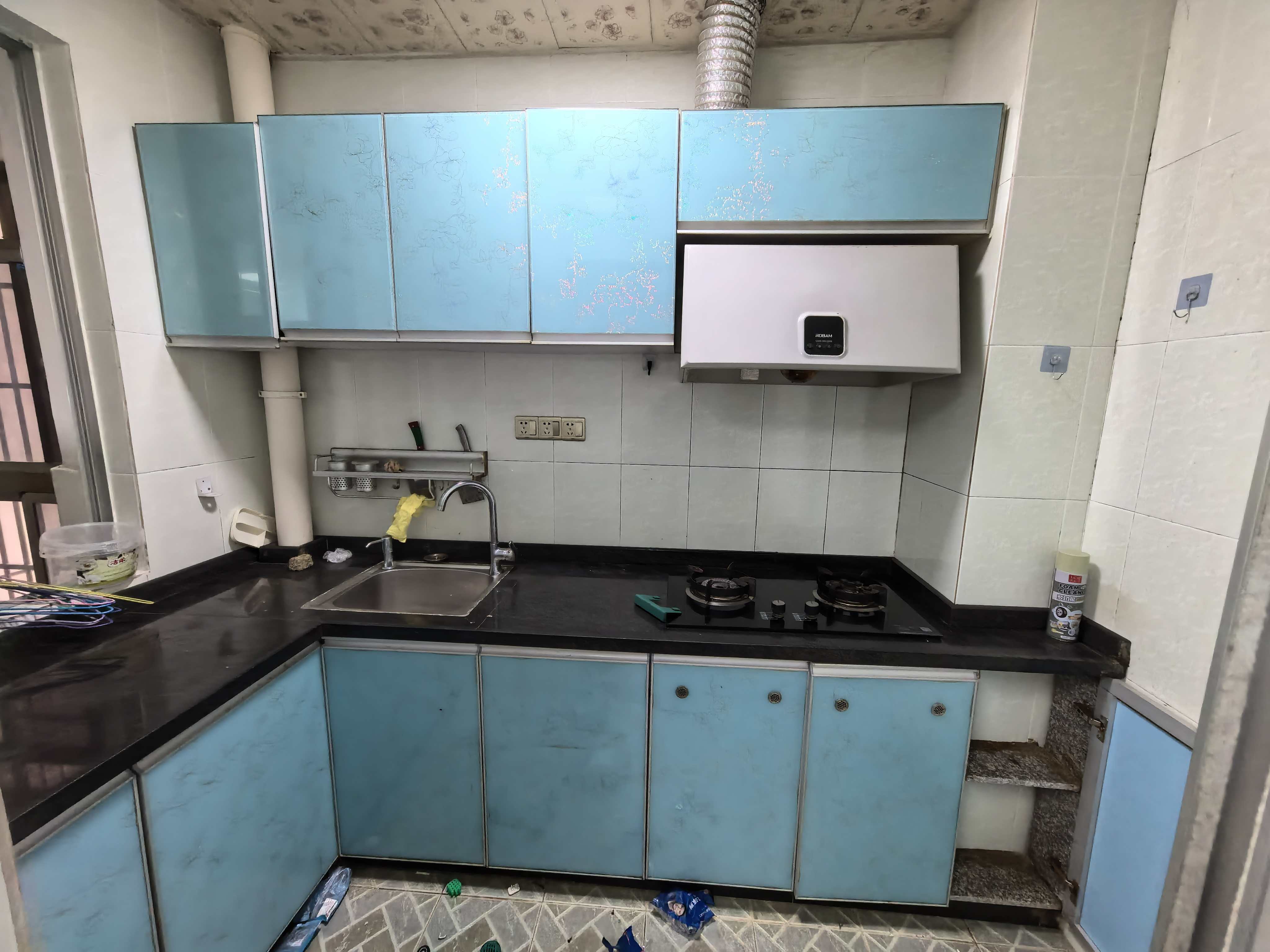 水滨花园二期  3室2厅1卫    2200.0元/月室内图