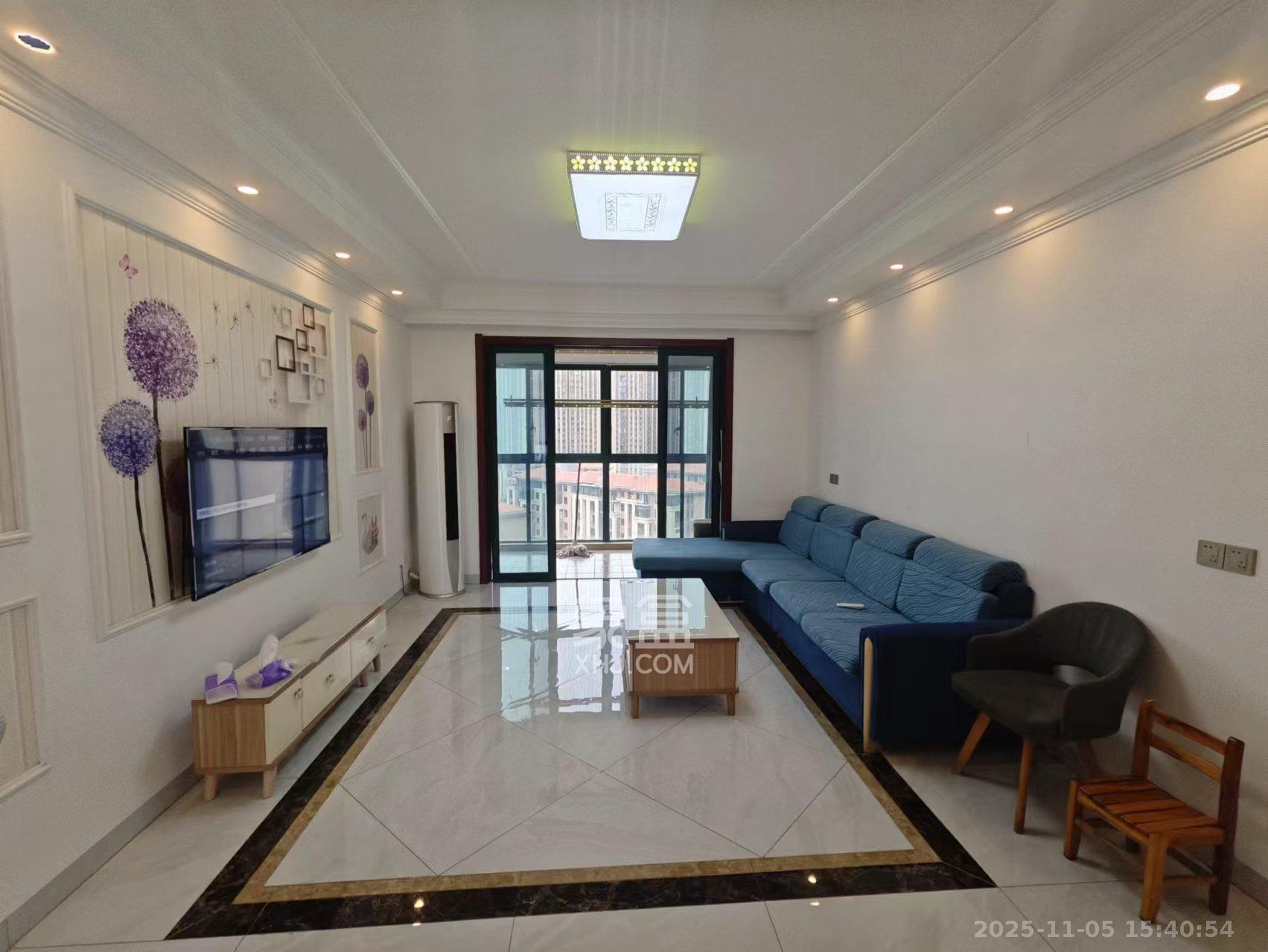 洋湖时代 4室2厅2卫 2800.0元/月 洋湖时代 4室2厅2卫 2800.0元/月室内图