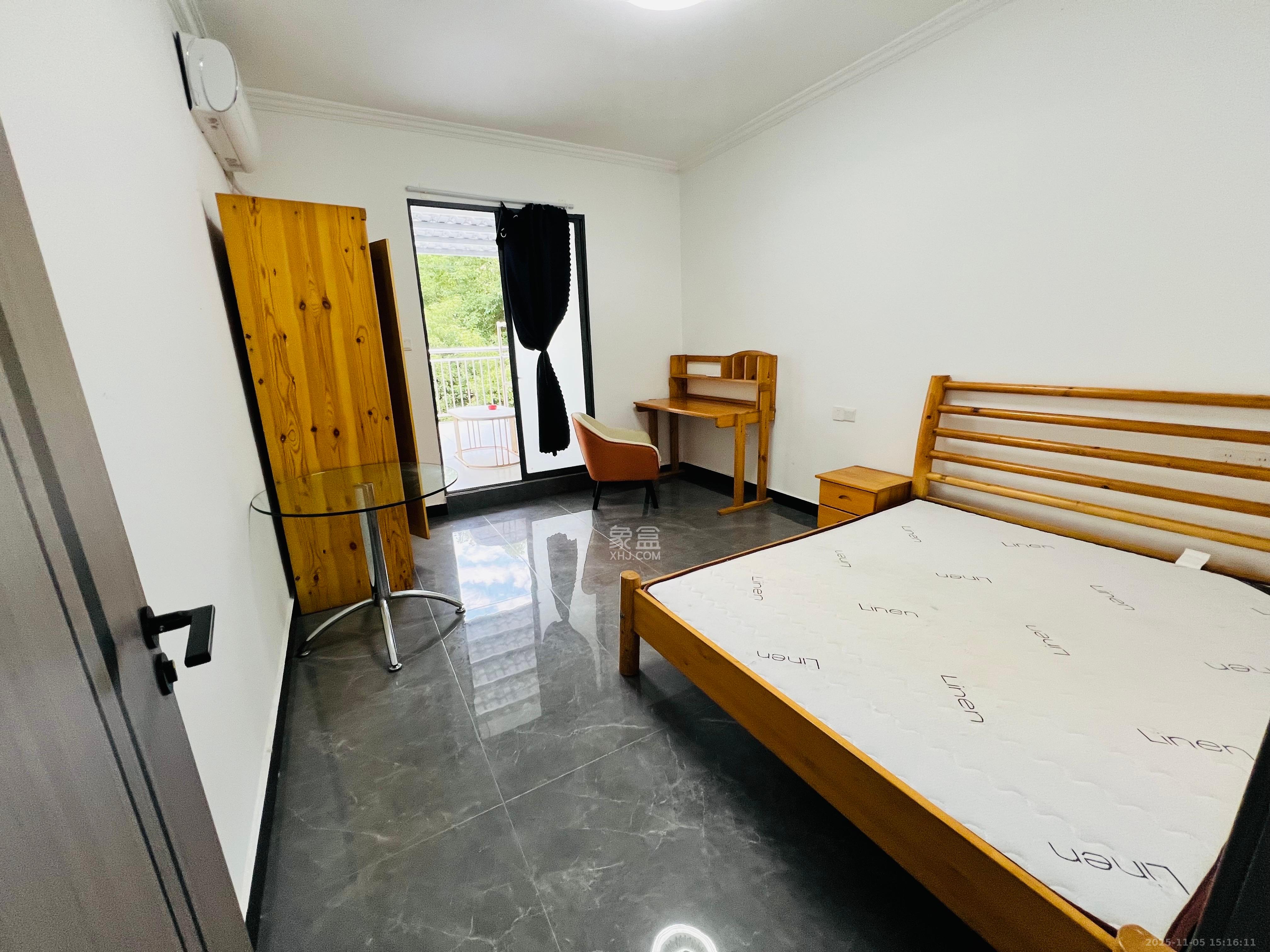 教育街、又一村巷散盘  1室1厅1卫    1900.0元/月室内图