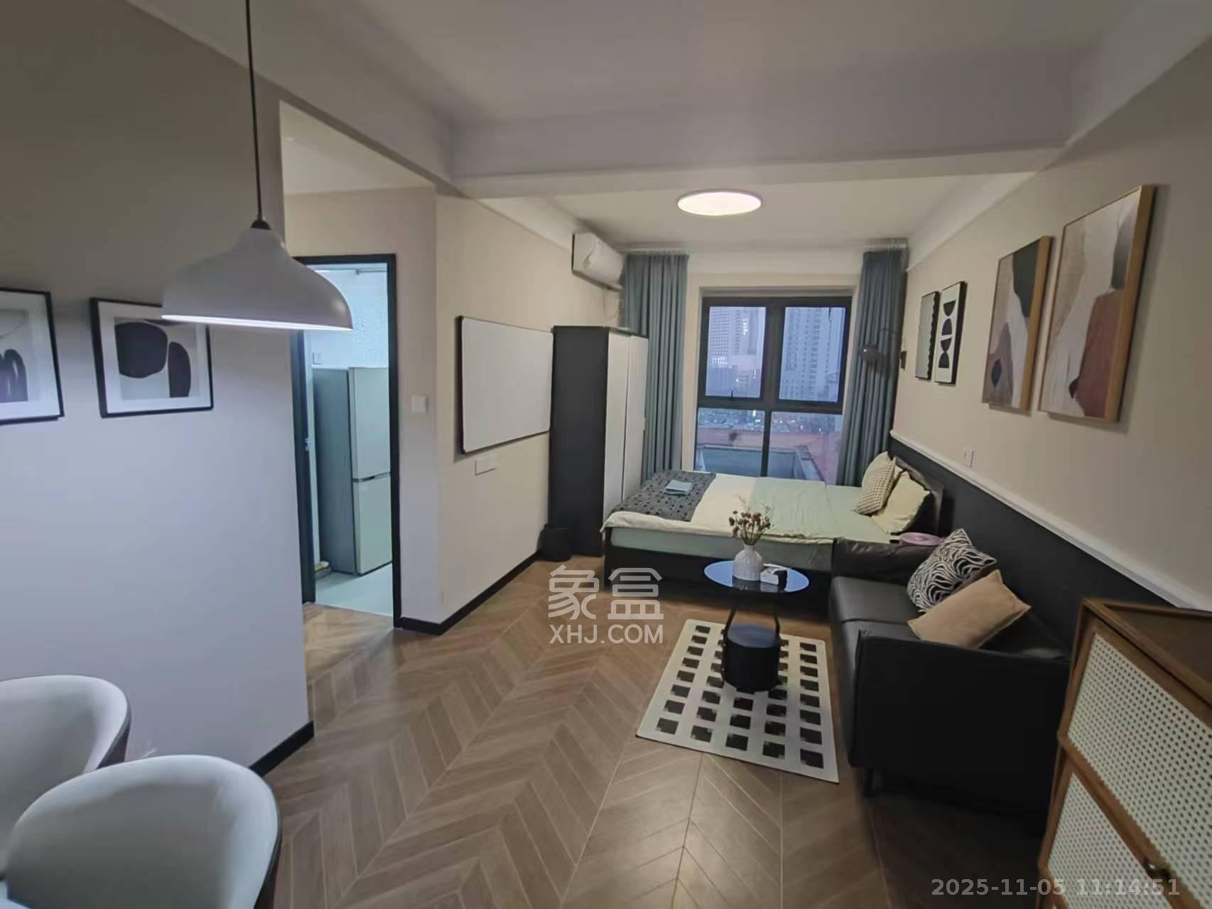 中天广场  1室1厅1卫    1800.0元/月