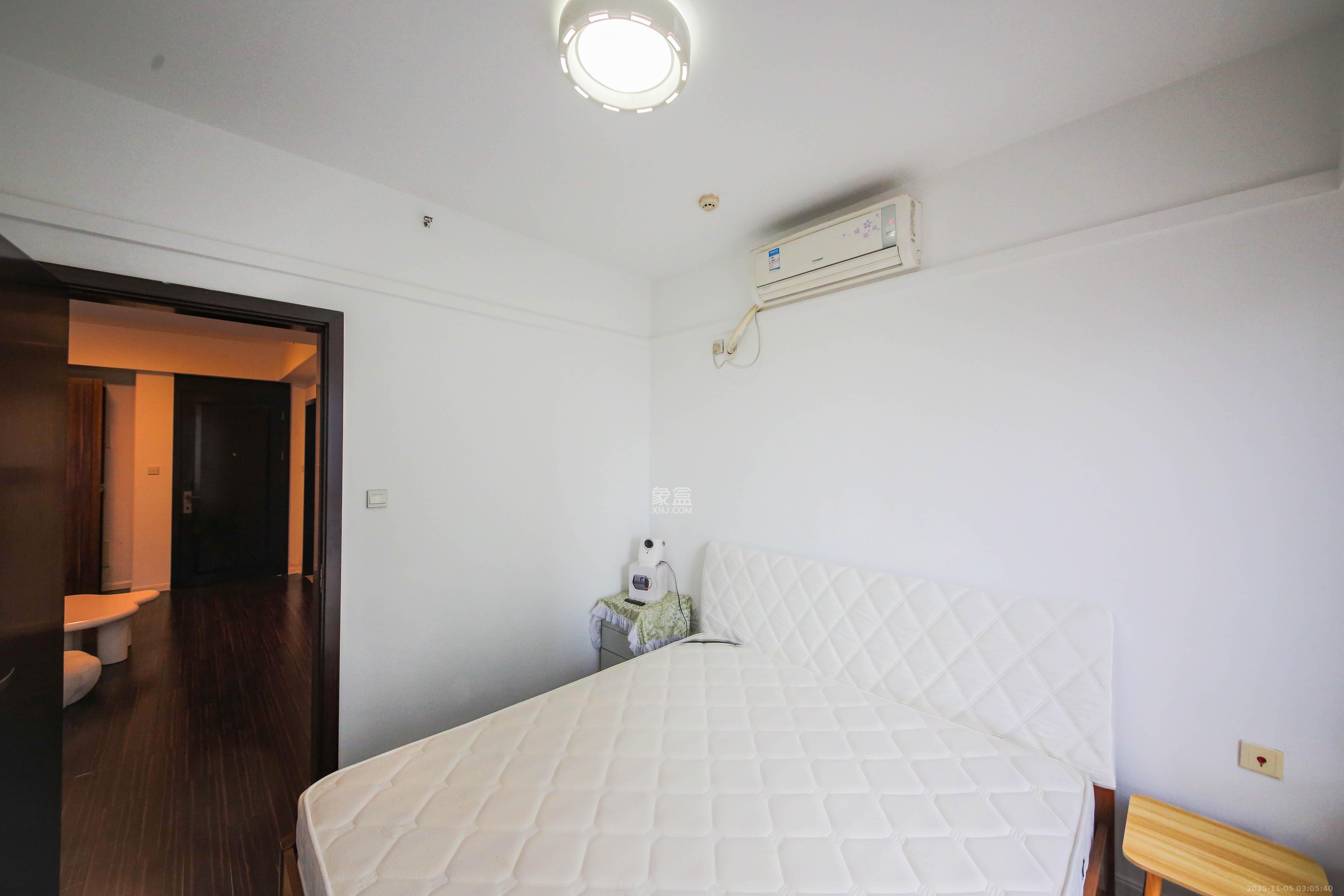 德思勤城市广场（宝格丽公寓）  1室1厅1卫    47.0万卧室