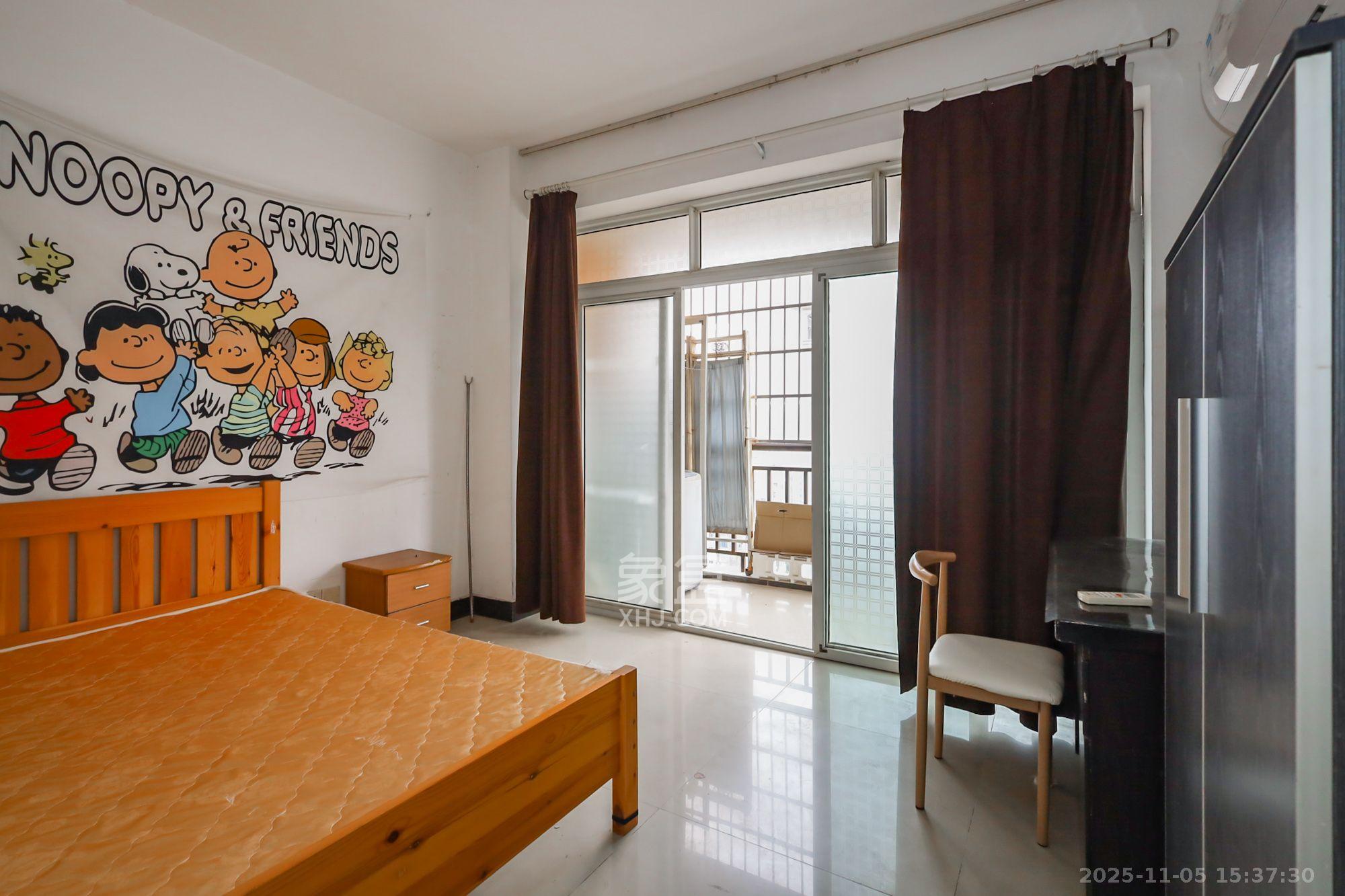 雄海花园  2室1厅1卫    2100.0元/月室内图