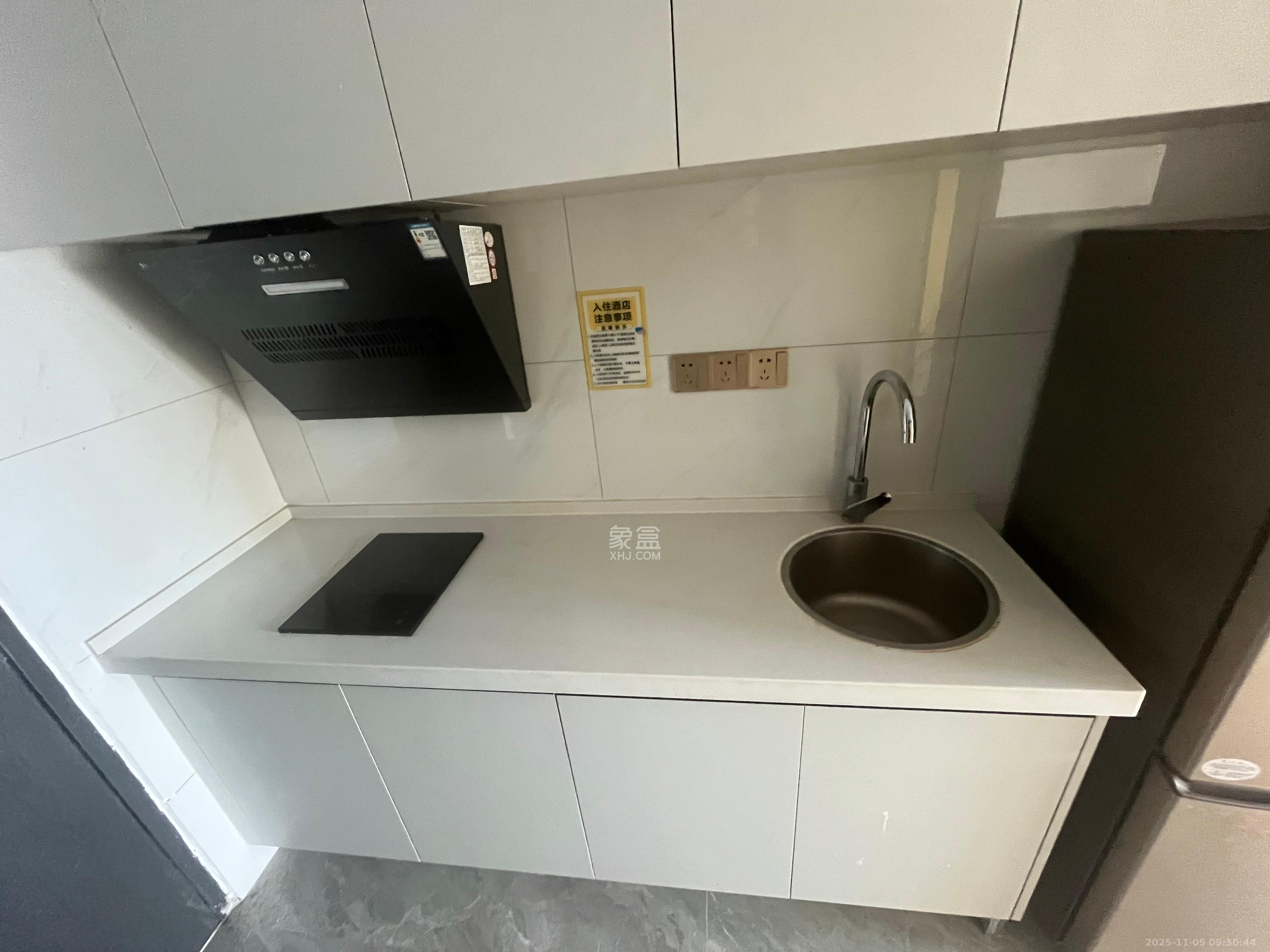 敬天广场 1室1厅1卫 2400.0元/月 敬天广场 1室1厅1卫 2400.0元/月室内图