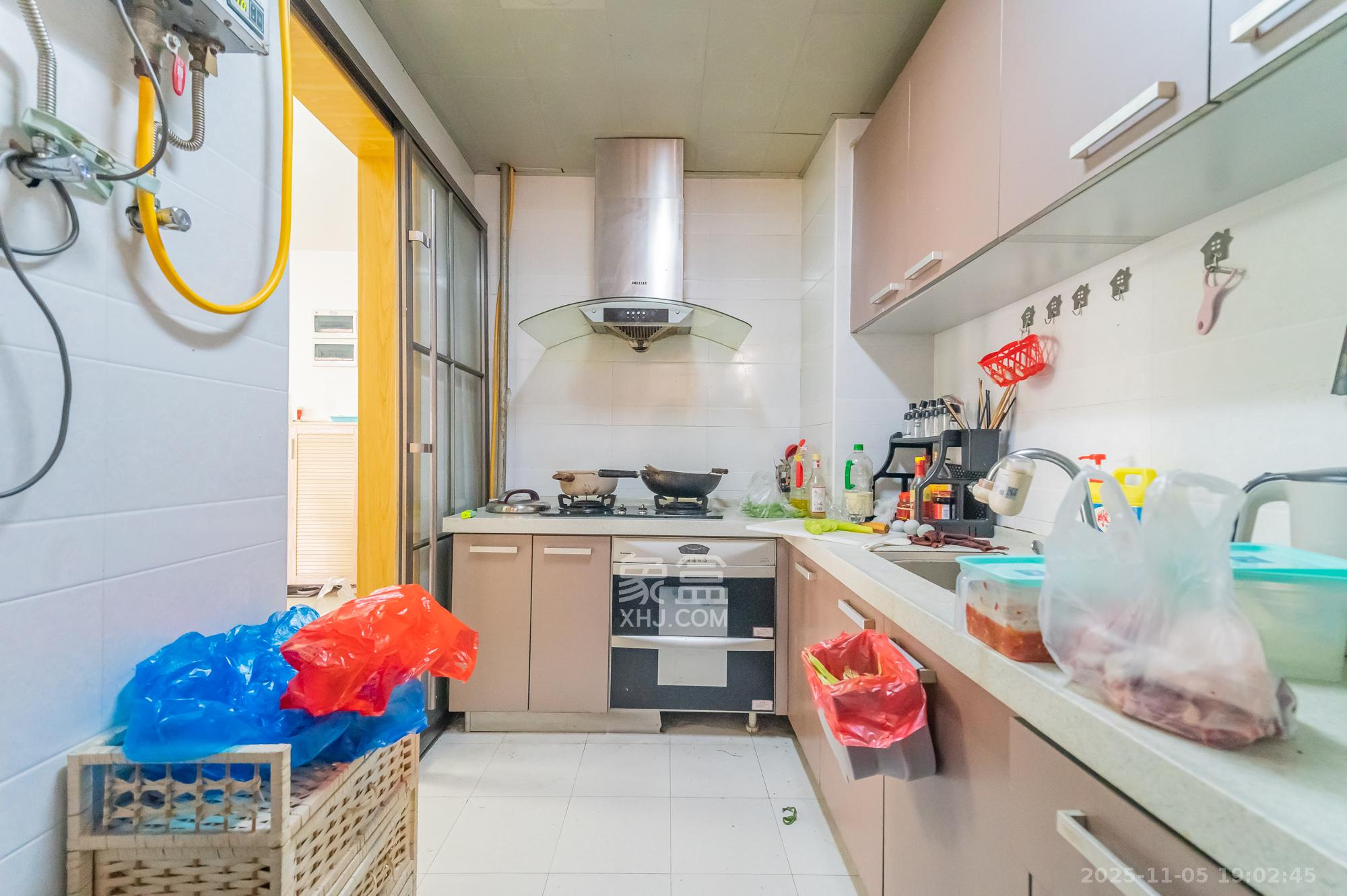 幸福里润城（幸福里二期）  3室2厅1卫    53.8万厨房