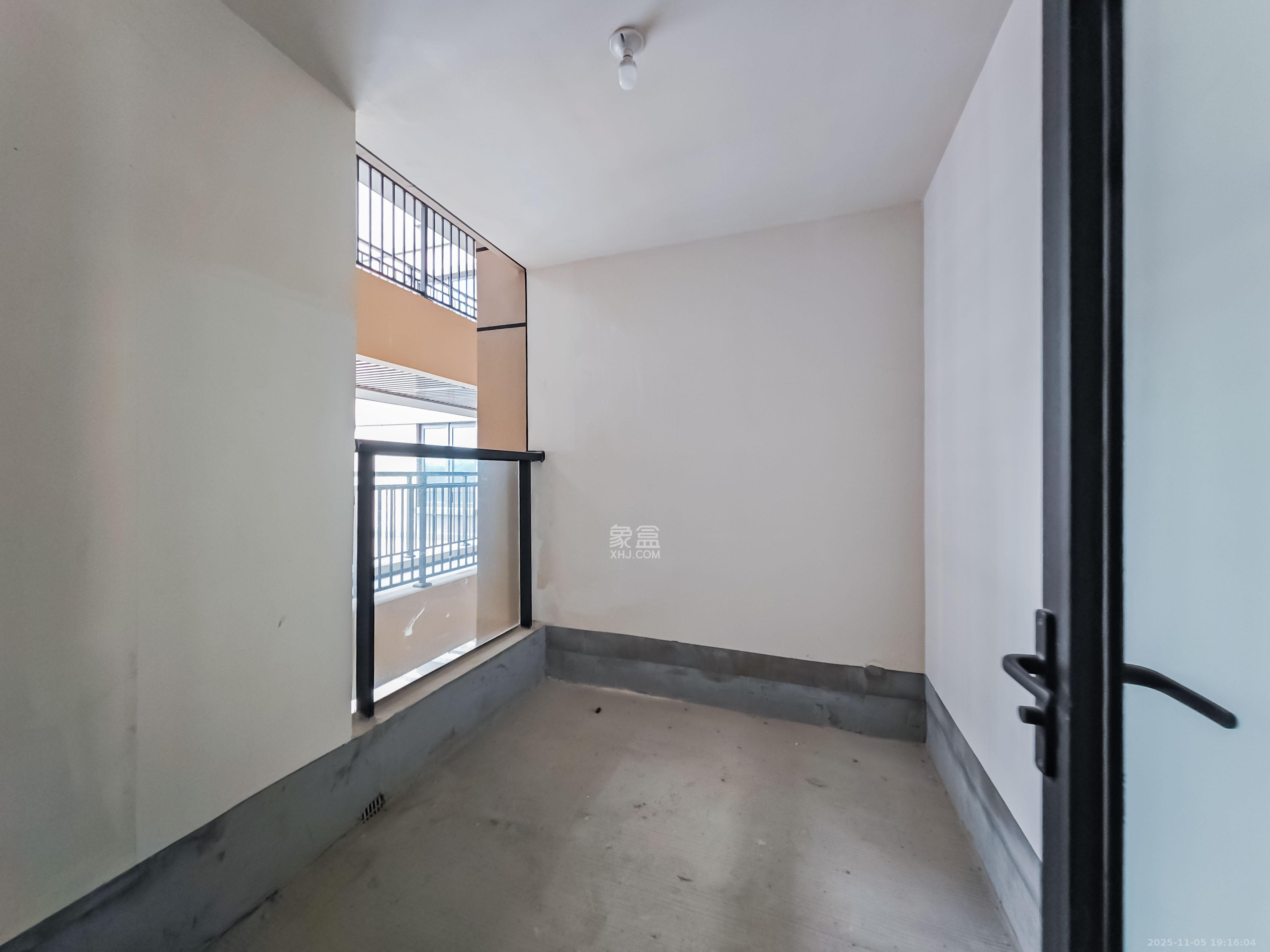 建发玖洲观澜  4室2厅2卫    146.0万其他