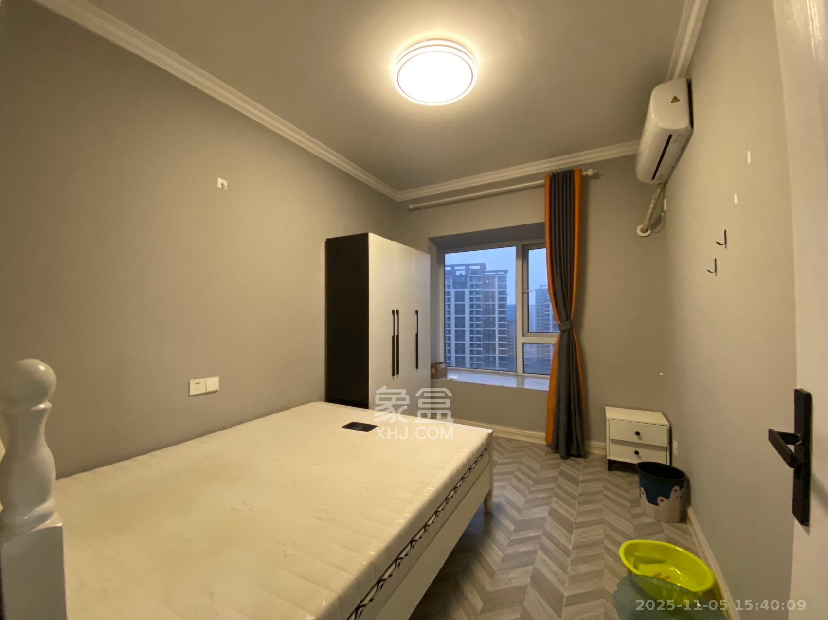 荣盛花语城  3室2厅1卫    2100.0元/月室内图