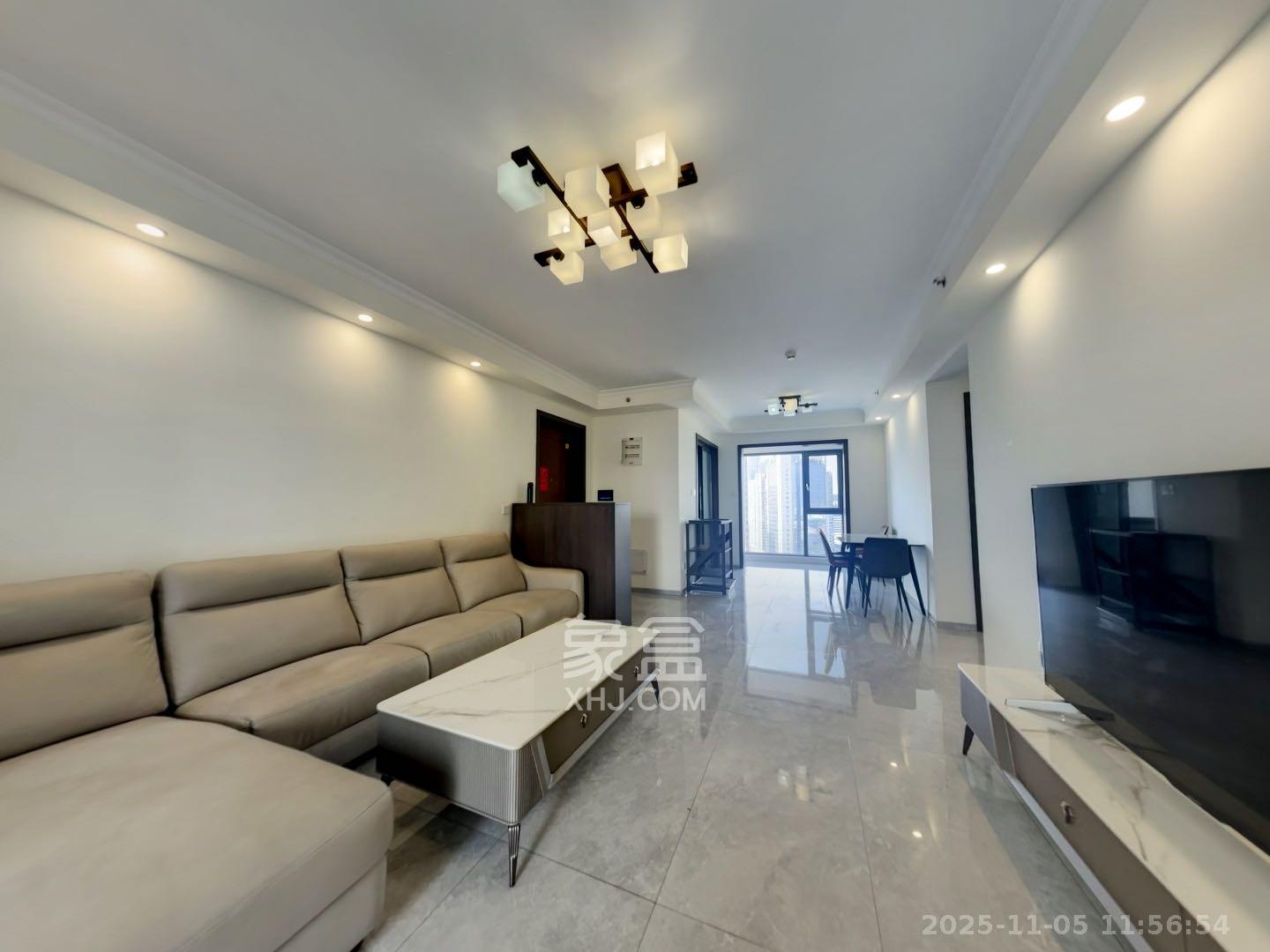 阳光城檀悦  4室2厅2卫    5200.0元/月室内图