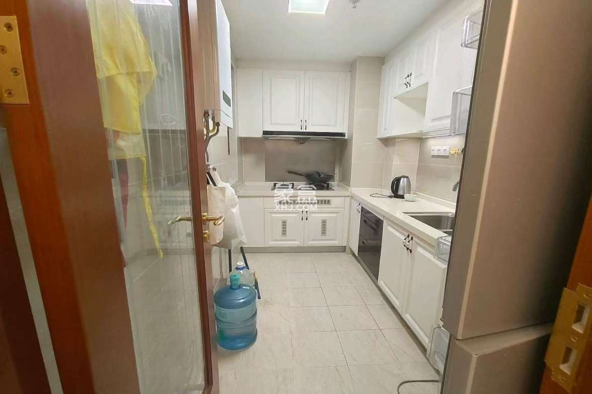 恒大美丽沙天璟湾 1室2厅1卫 2500.0元/月 恒大美丽沙天璟湾 1室2厅1卫 2500.0元/月室内图