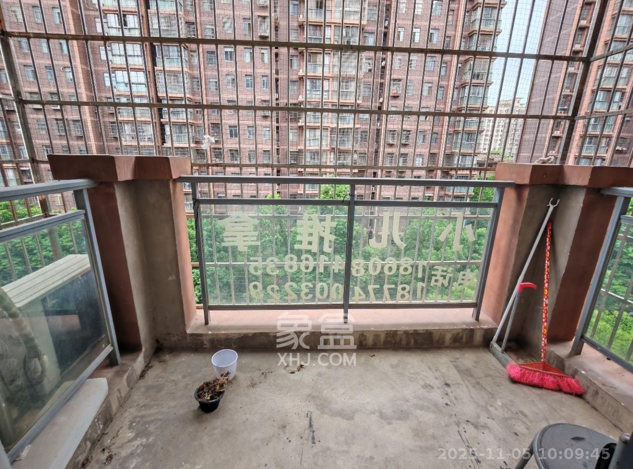 恒盛世家 3室2厅2卫 2300.0元/月 恒盛世家 3室2厅2卫 2300.0元/月室内图